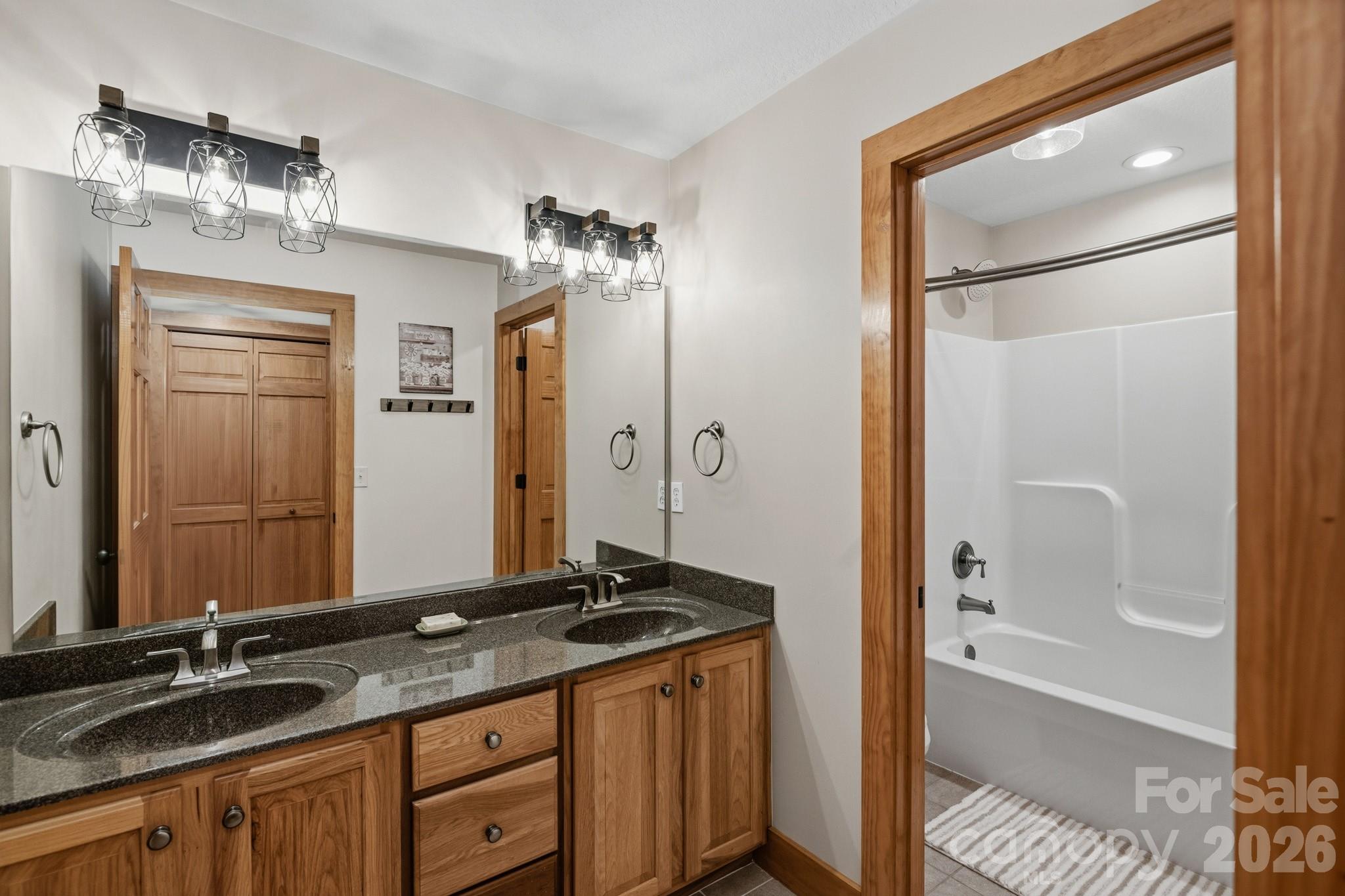 280 Bear River Lodge Trail — Marshall