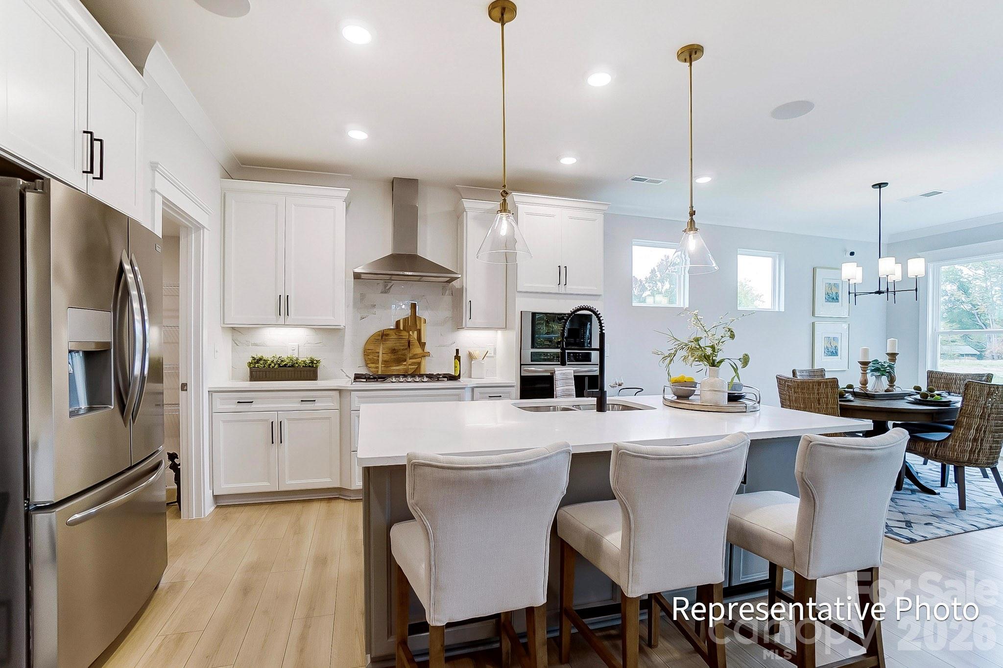 13130 Foxberry Road — Charlotte