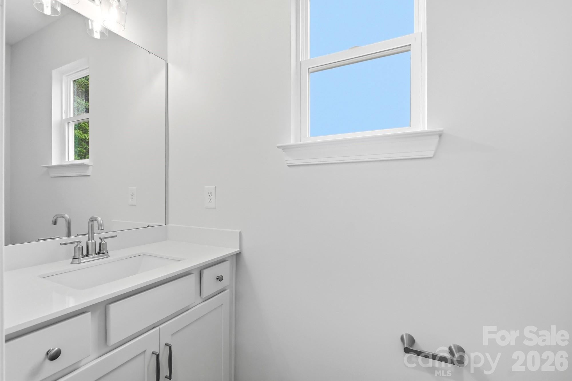 13130 Foxberry Road — Charlotte