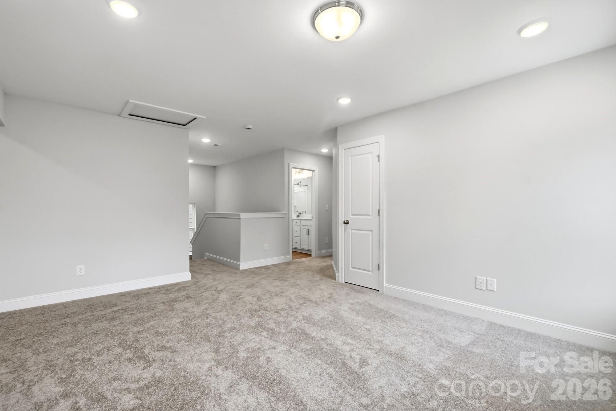 13130 Foxberry Road — Charlotte