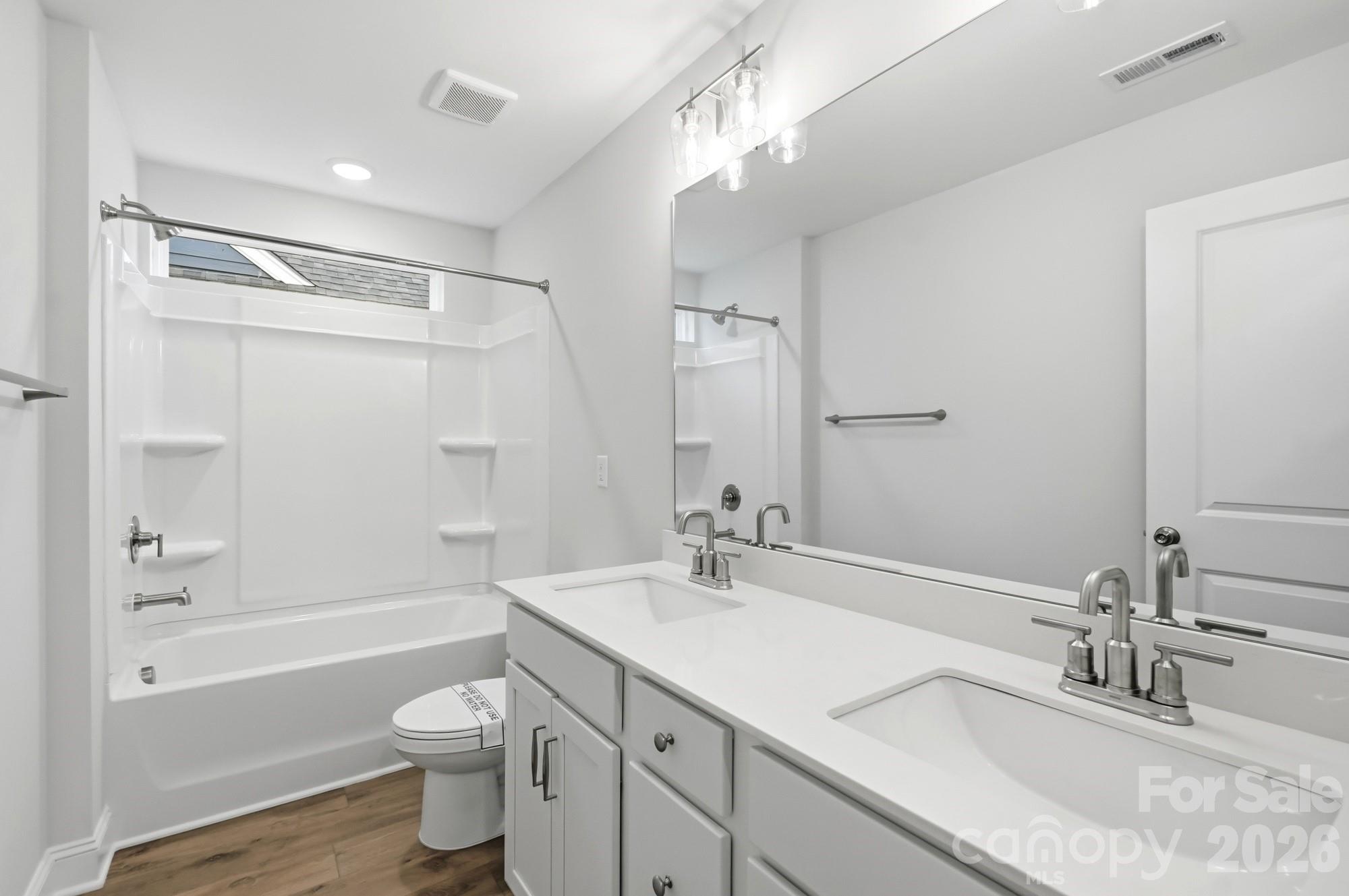 13130 Foxberry Road — Charlotte