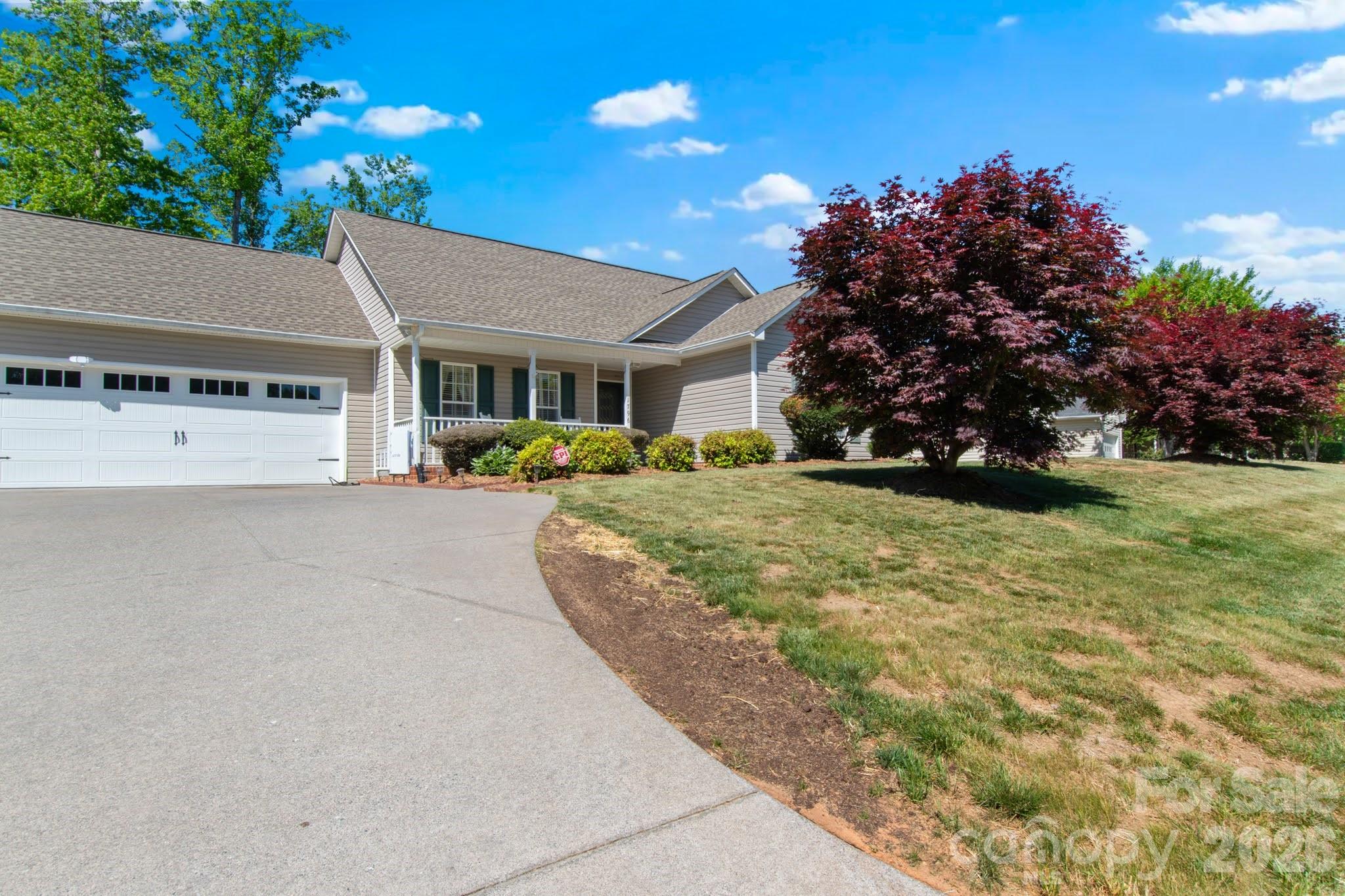 1796 Pebble Run Lane — Clemmons