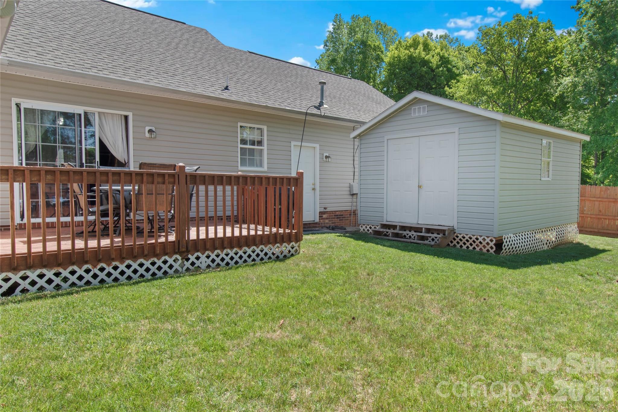 1796 Pebble Run Lane — Clemmons