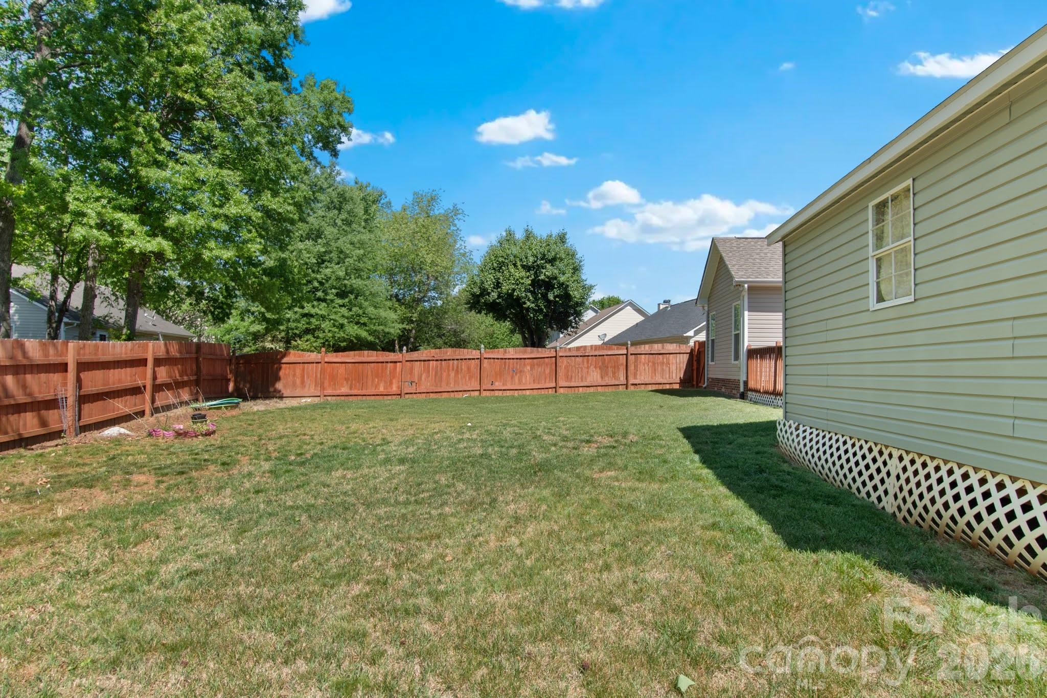 1796 Pebble Run Lane — Clemmons
