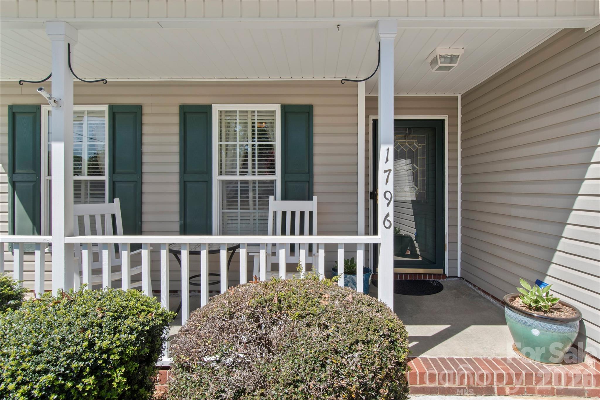 1796 Pebble Run Lane — Clemmons