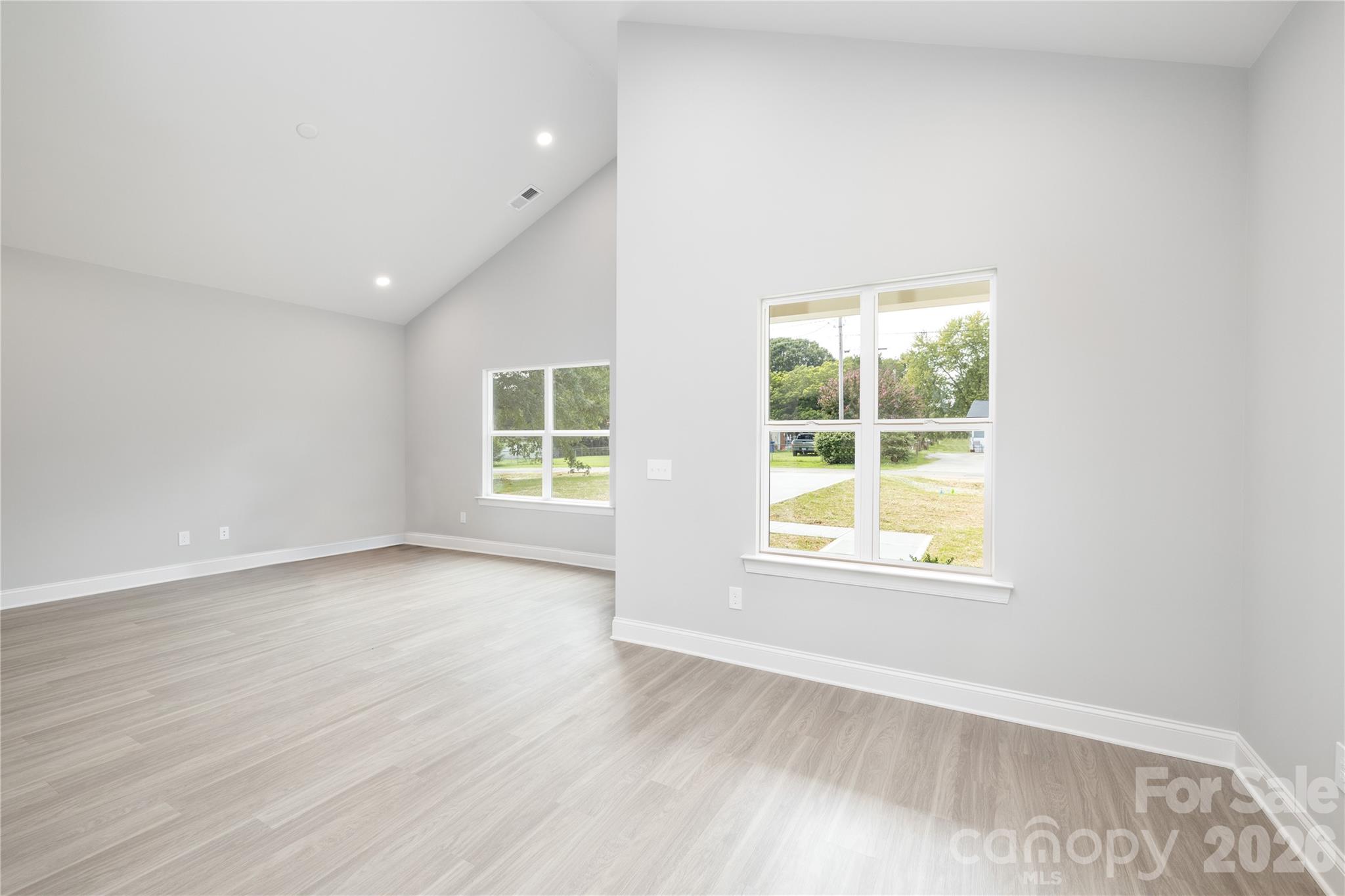 6625 Tracy Avenue — Charlotte