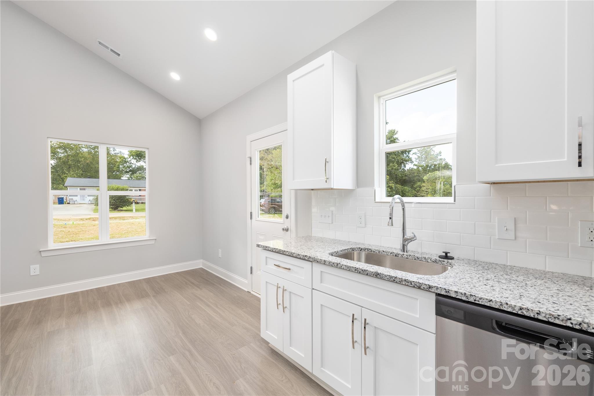 6625 Tracy Avenue — Charlotte