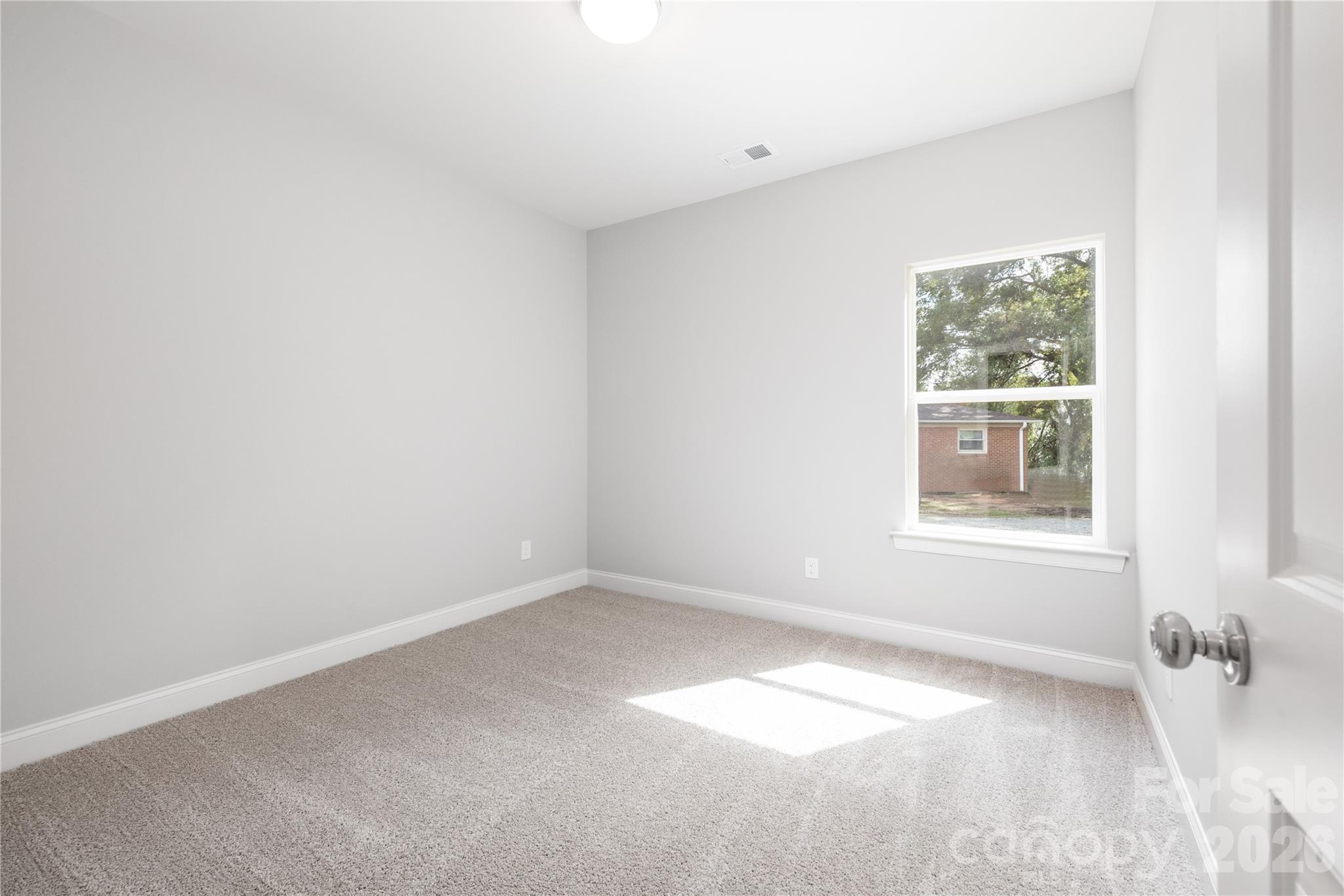 6625 Tracy Avenue — Charlotte