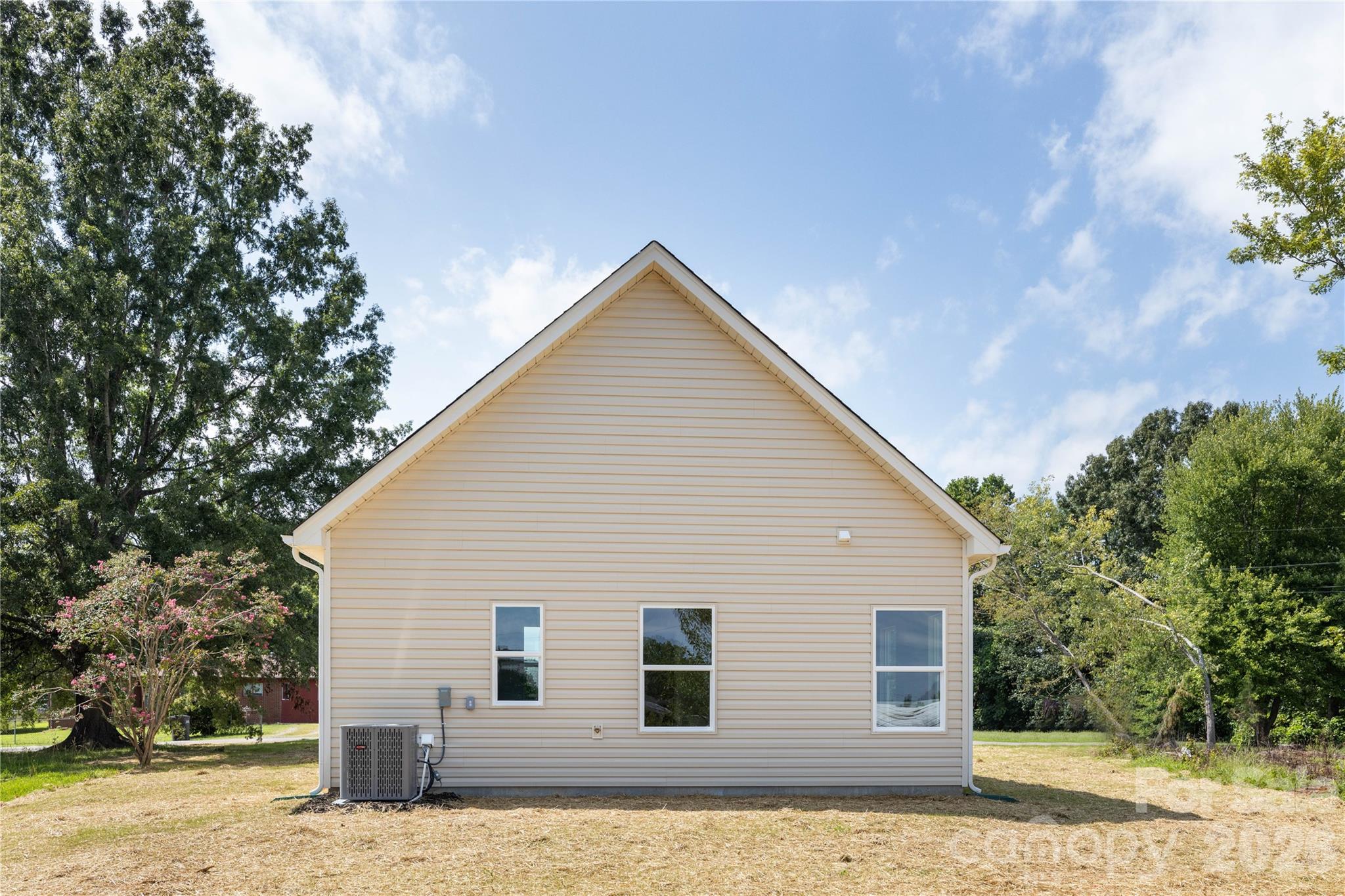 6625 Tracy Avenue — Charlotte