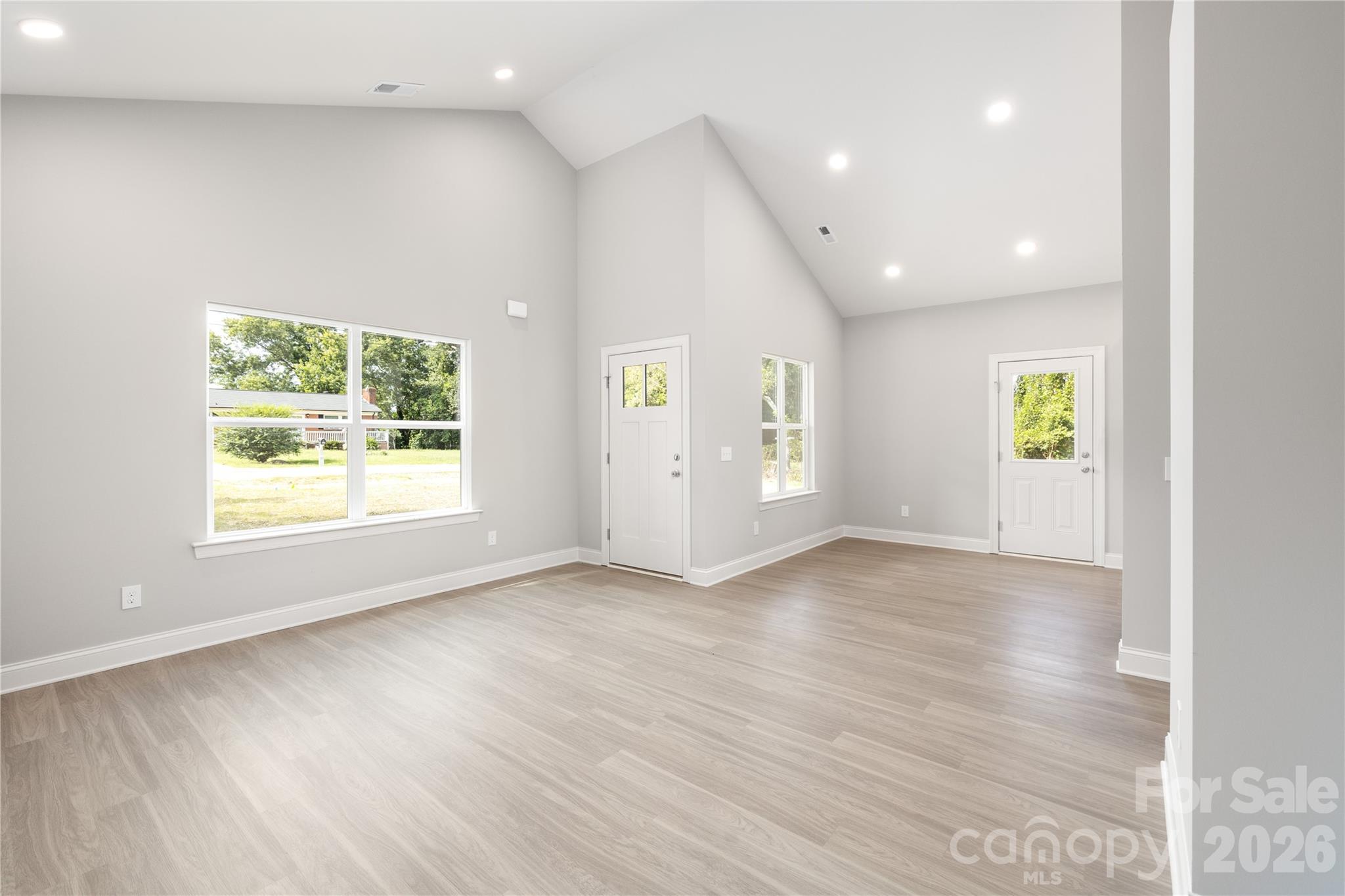 6625 Tracy Avenue — Charlotte