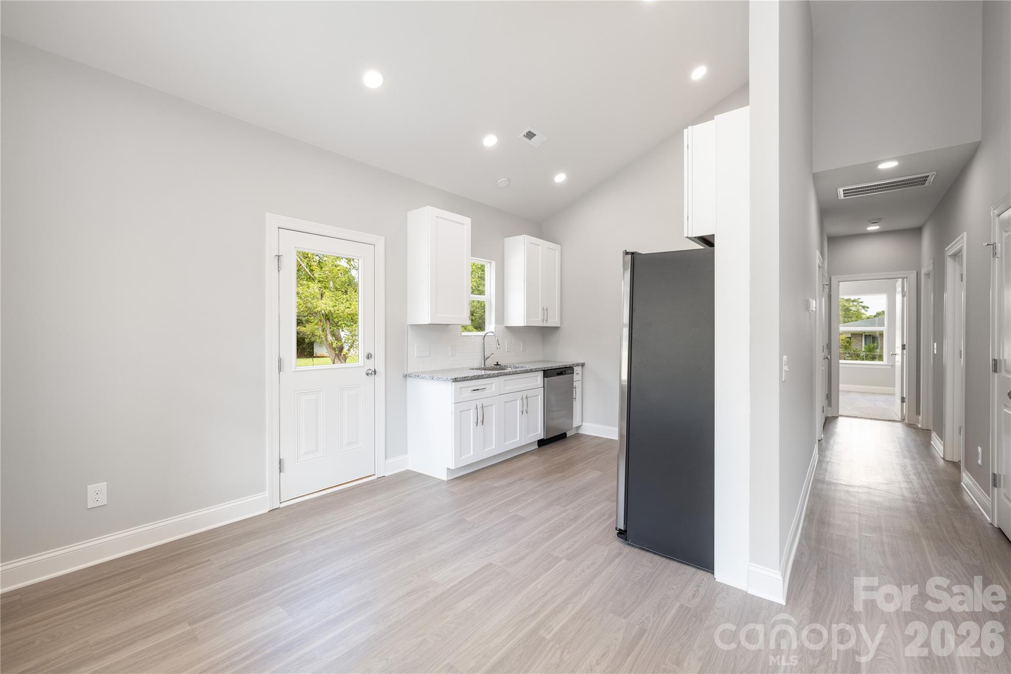 6625 Tracy Avenue — Charlotte