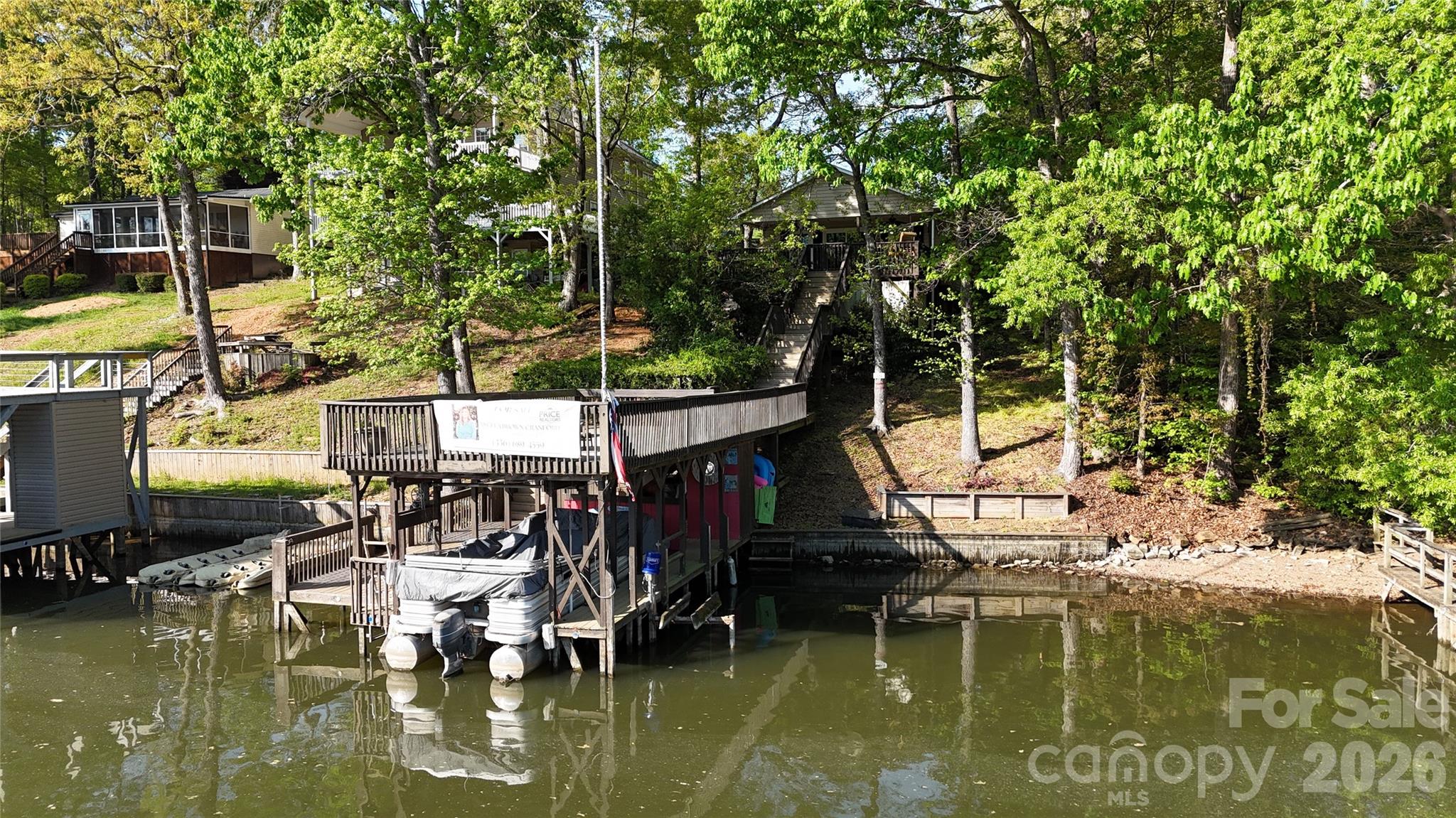 257 Rolling View Drive — New London