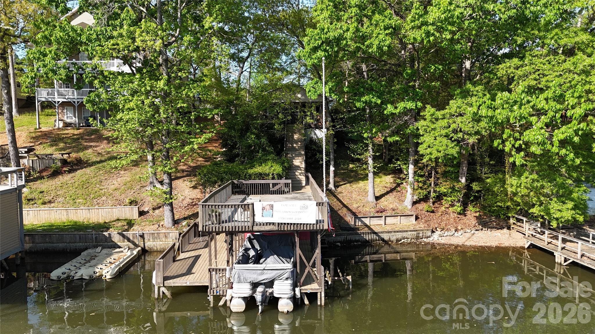 257 Rolling View Drive — New London