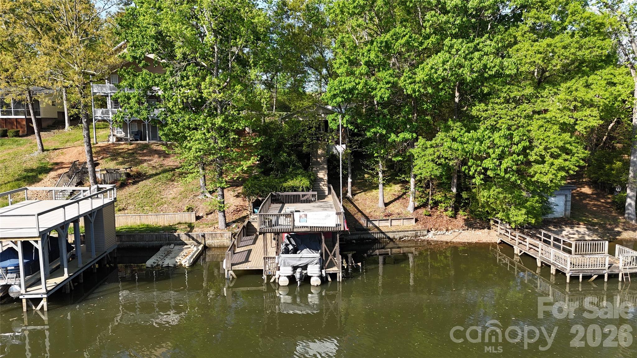257 Rolling View Drive — New London