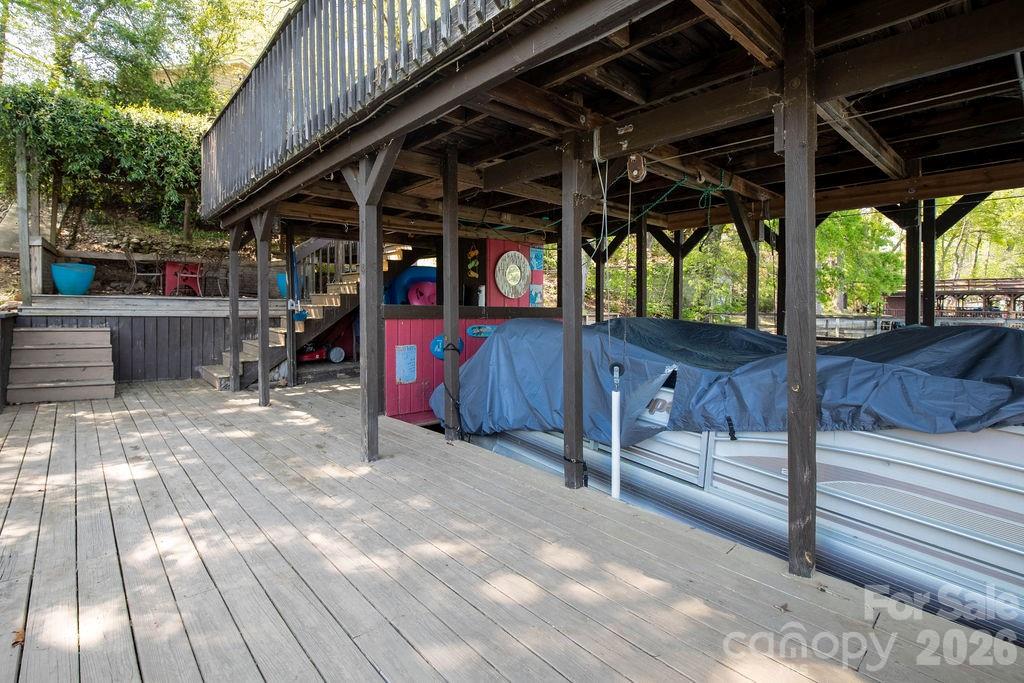 257 Rolling View Drive — New London