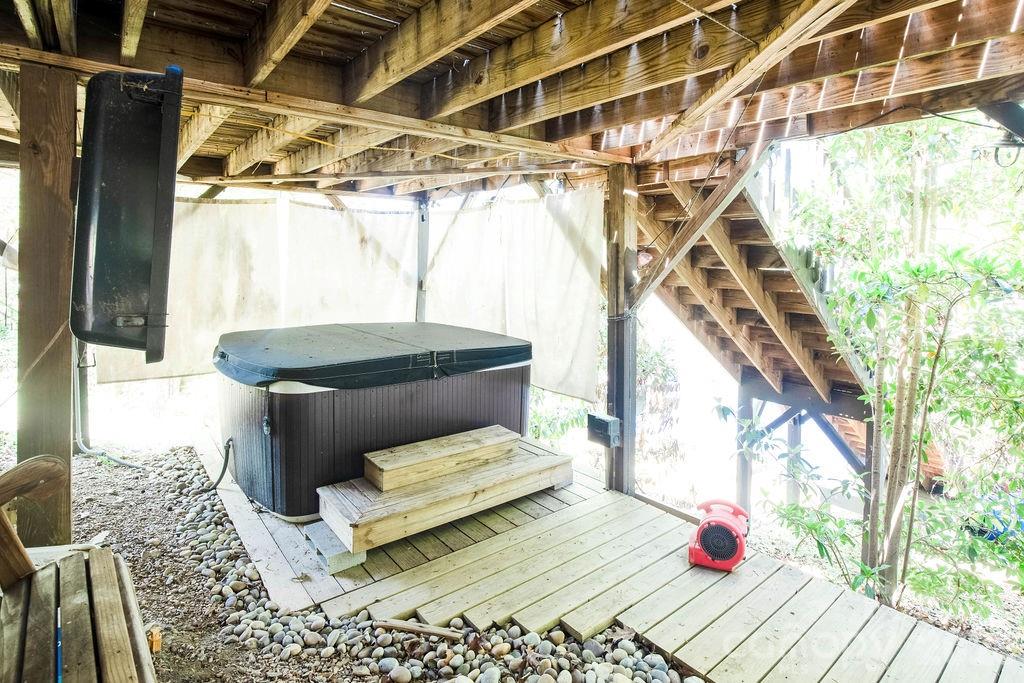 257 Rolling View Drive — New London