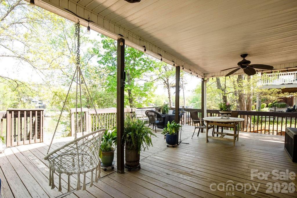 257 Rolling View Drive — New London