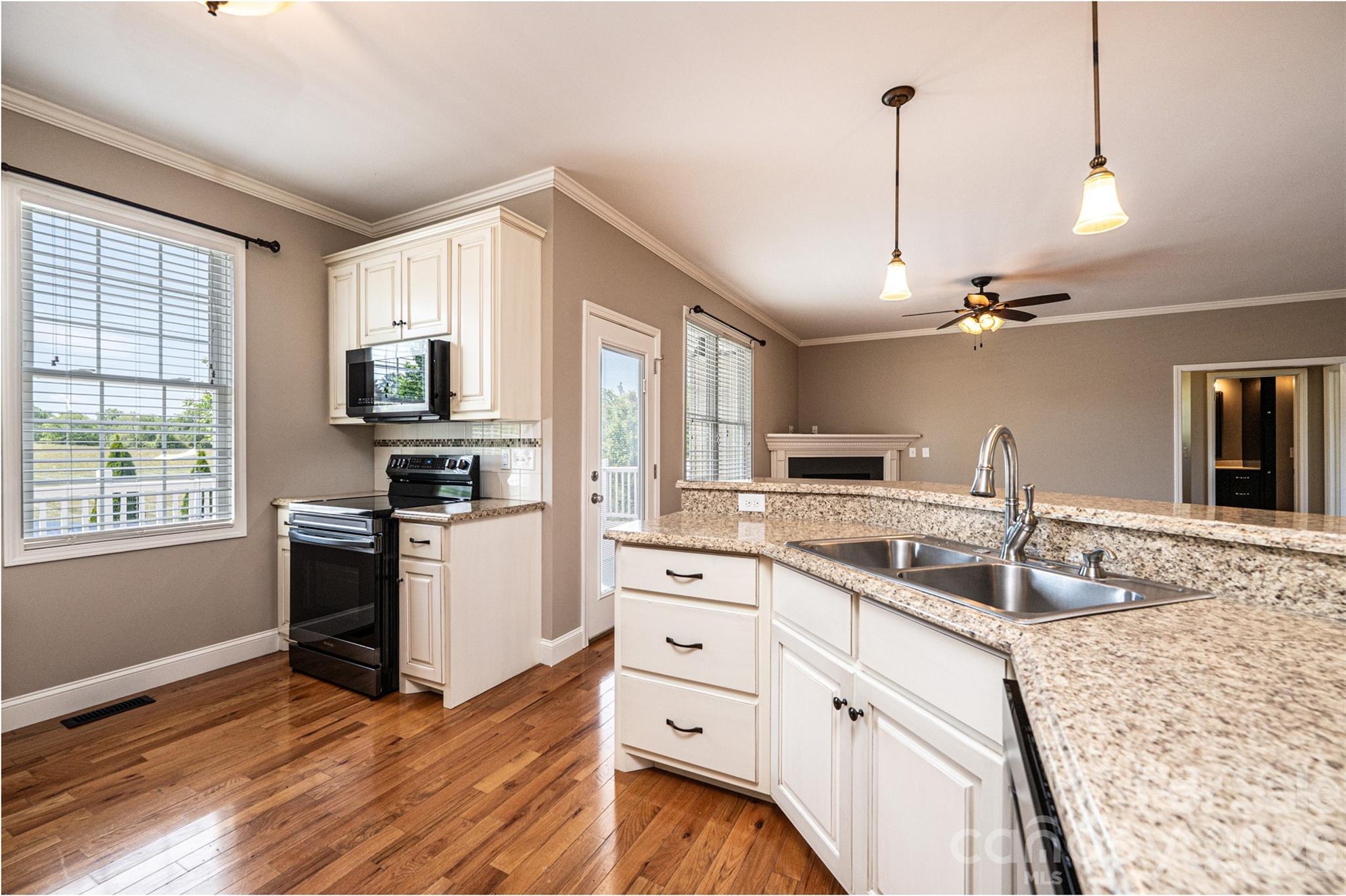 379 Horseshoe Bend Road — Hudson
