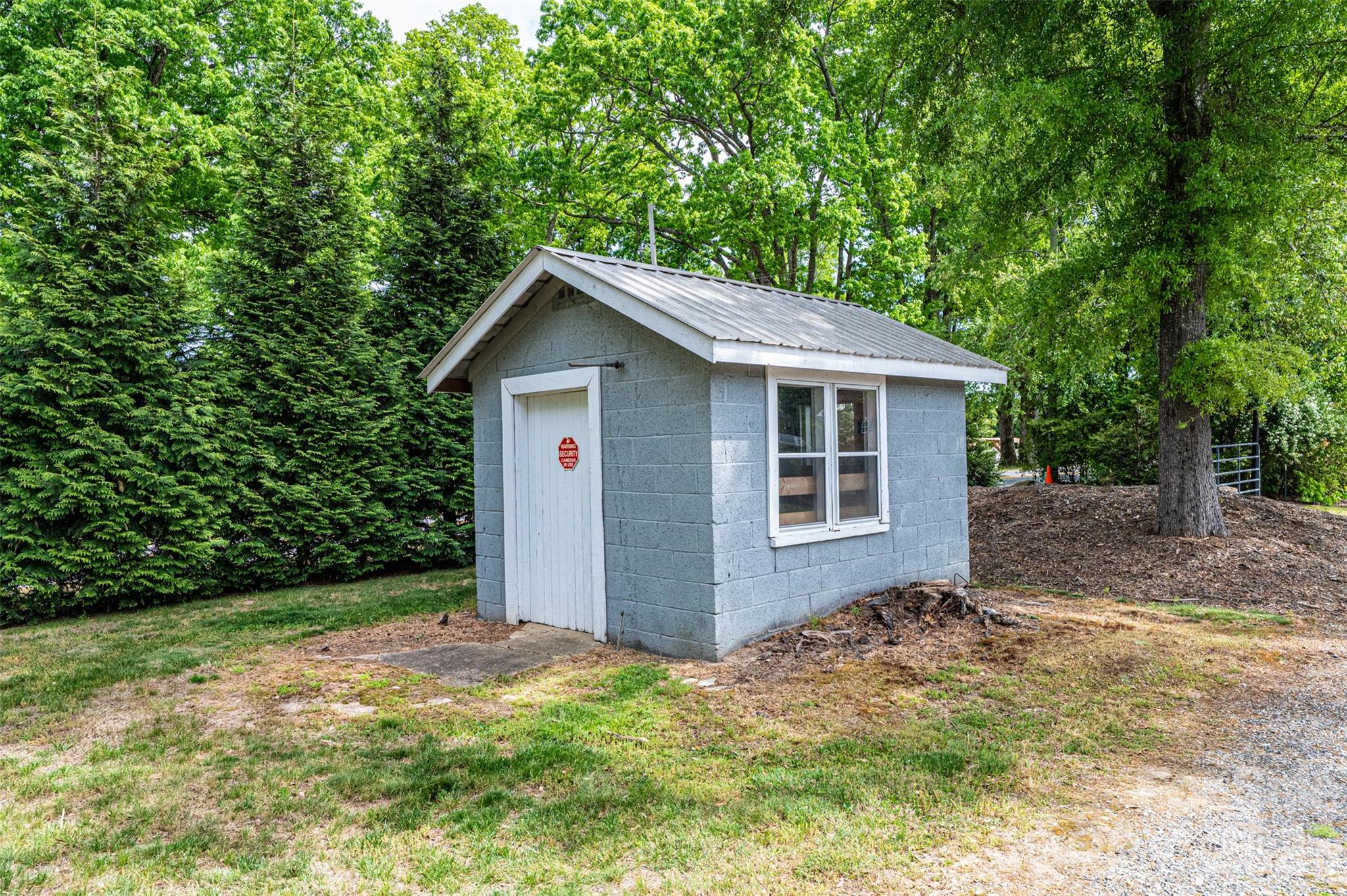 379 Horseshoe Bend Road — Hudson