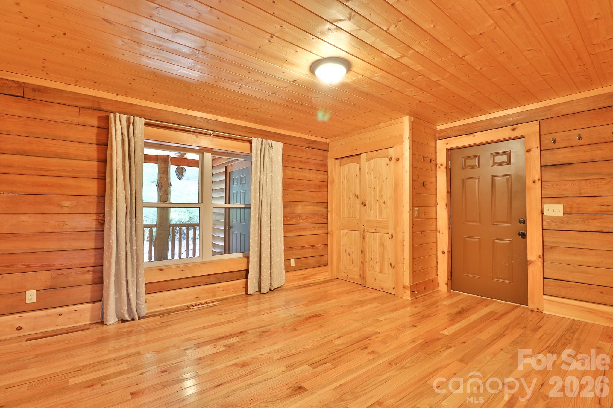 2811 Poplar Creek Road — Green Mountain