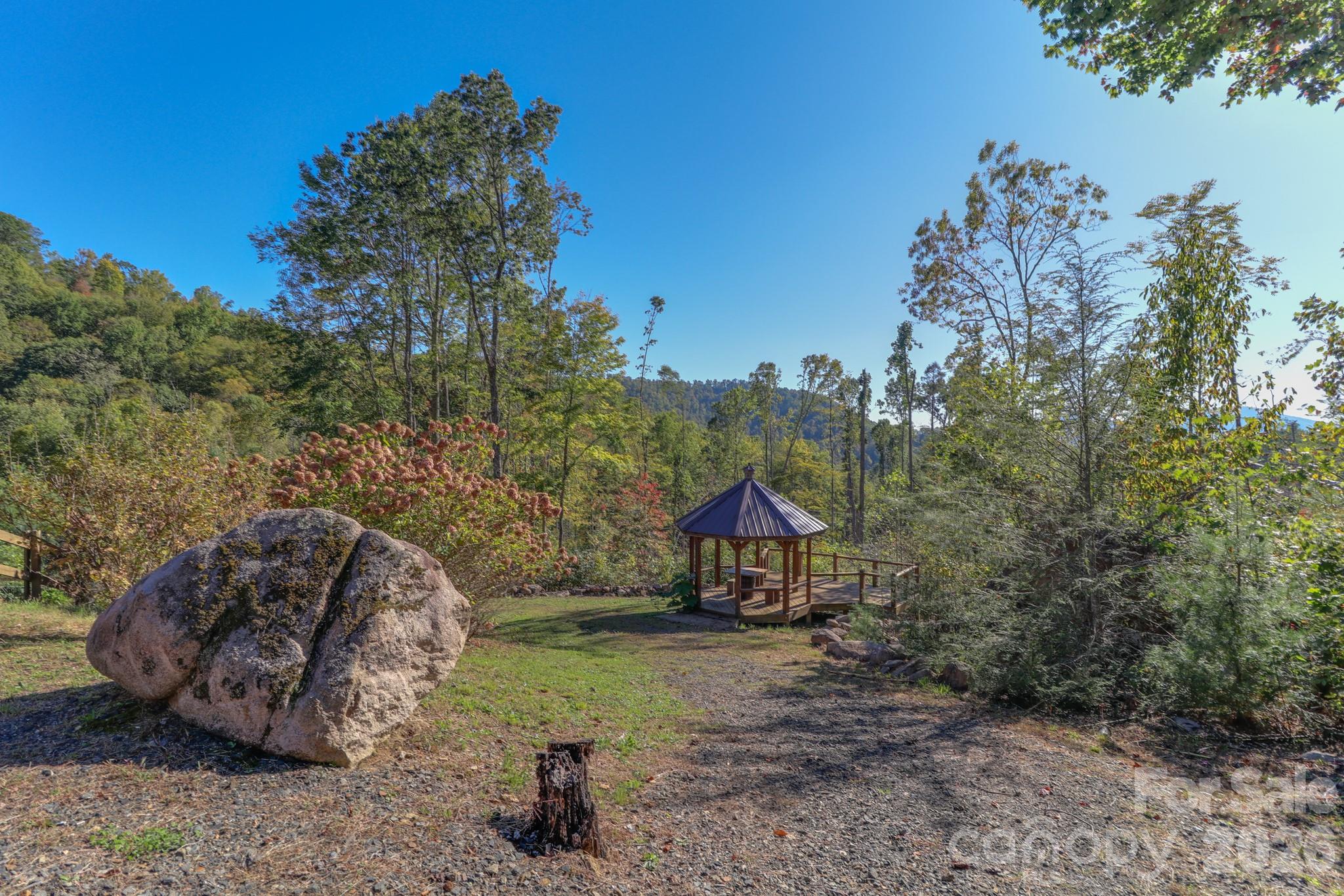 2811 Poplar Creek Road — Green Mountain