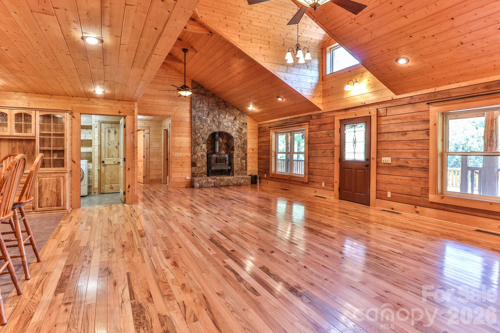 2811 Poplar Creek Road — Green Mountain