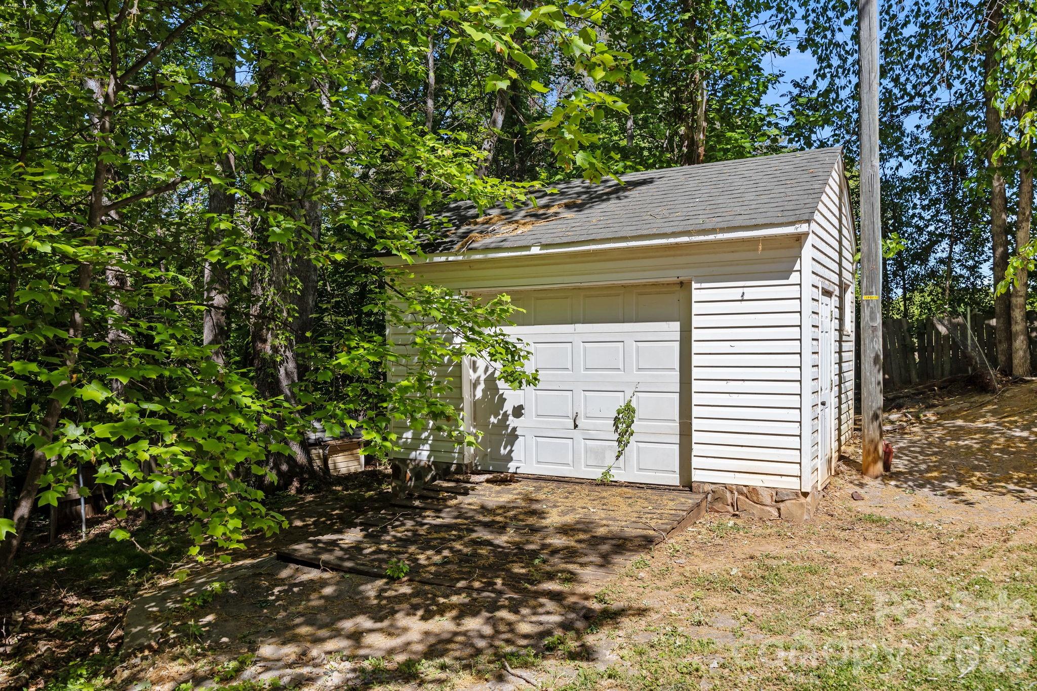 4175 Spainhour Mill Road — Tobaccoville