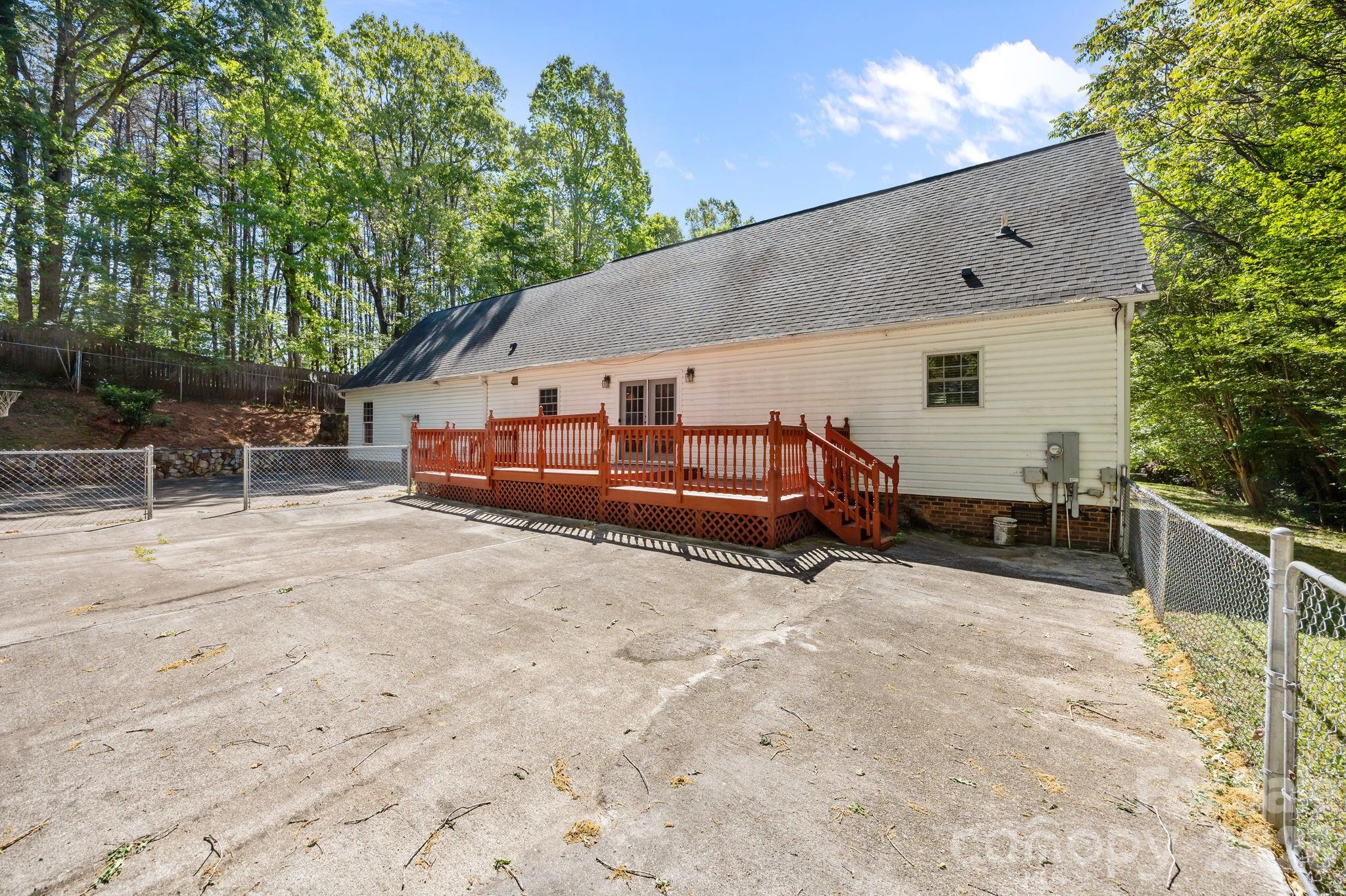 4175 Spainhour Mill Road — Tobaccoville