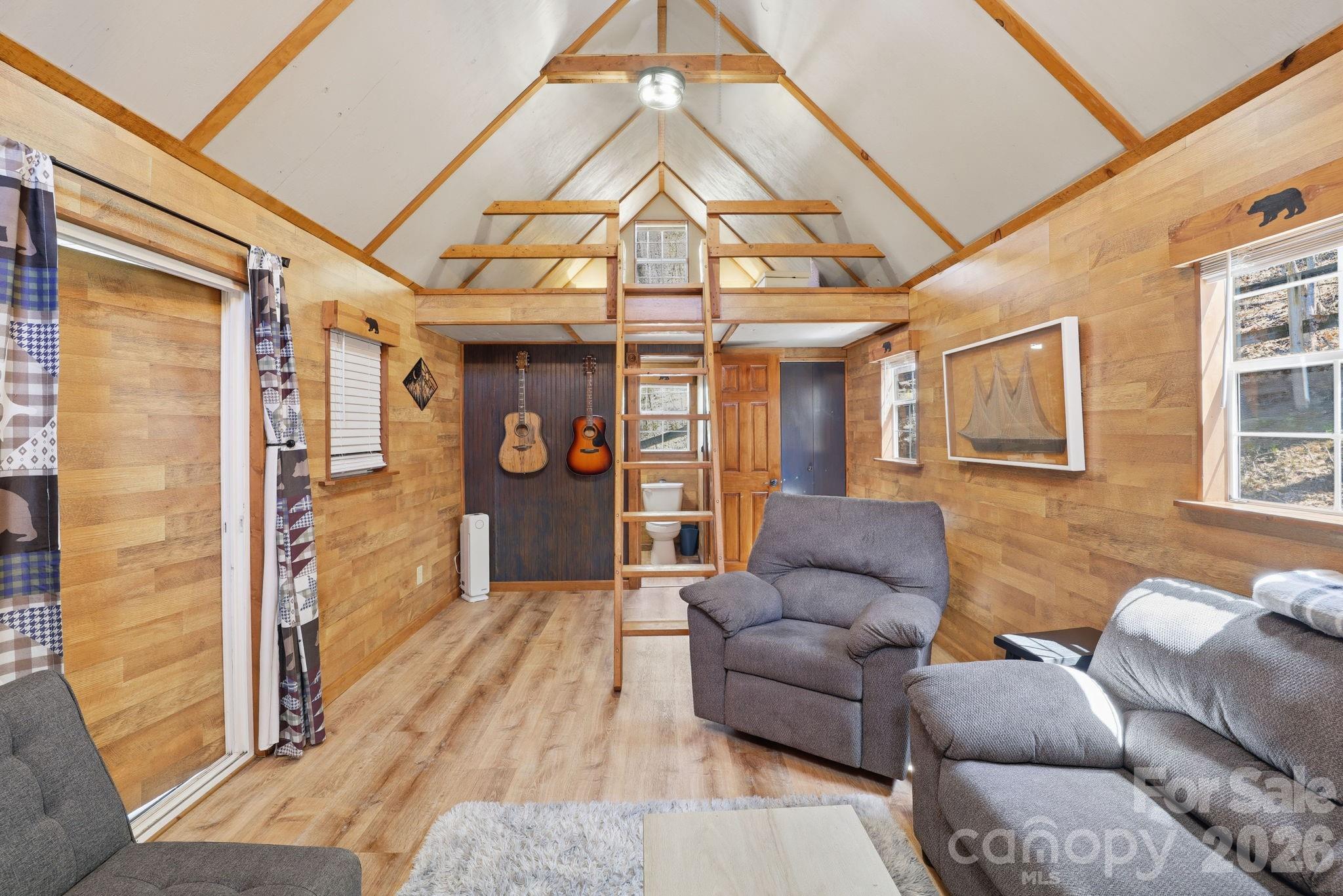 307 Dancing Leaf Lane — Bakersville