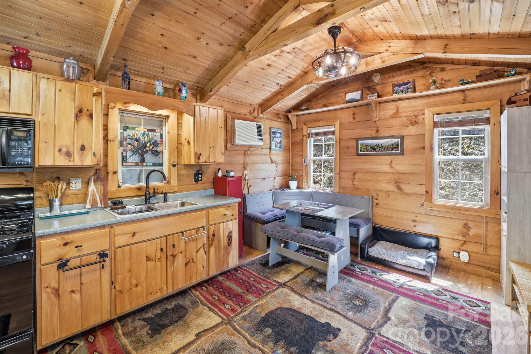 307 Dancing Leaf Lane — Bakersville