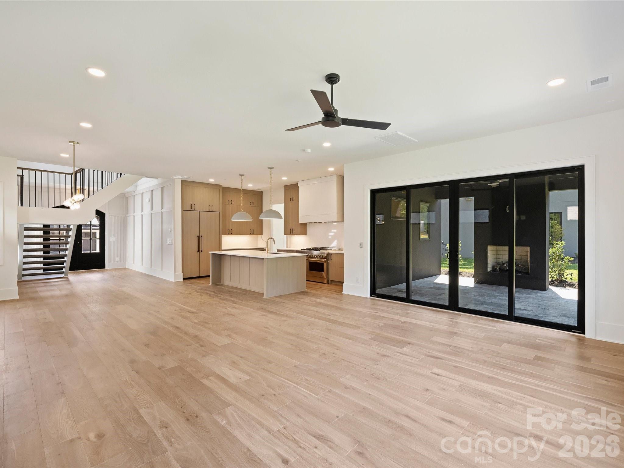 927 Laurel Creek Lane — Charlotte