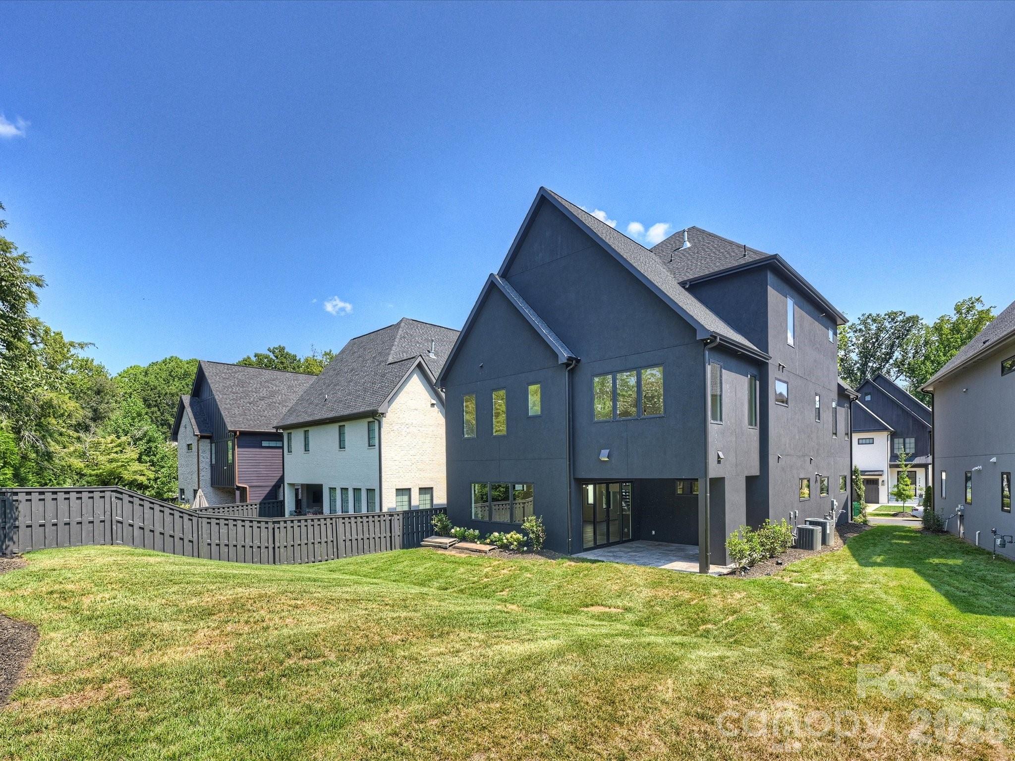 927 Laurel Creek Lane — Charlotte