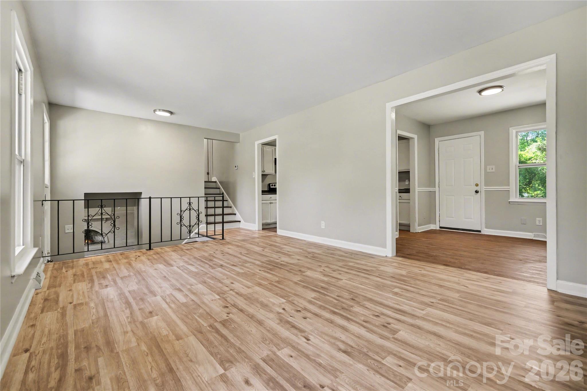 5439 Kerry Lane — Charlotte