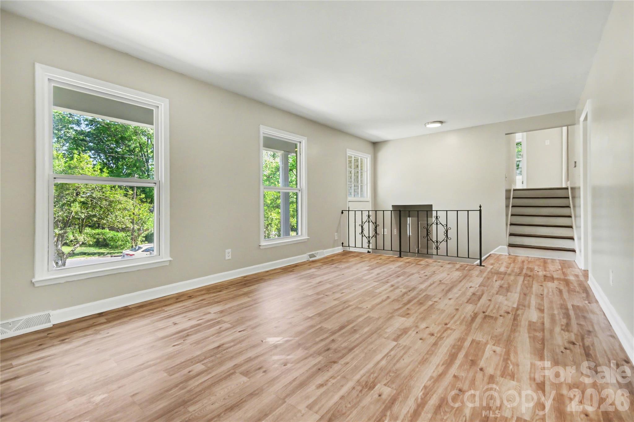 5439 Kerry Lane — Charlotte