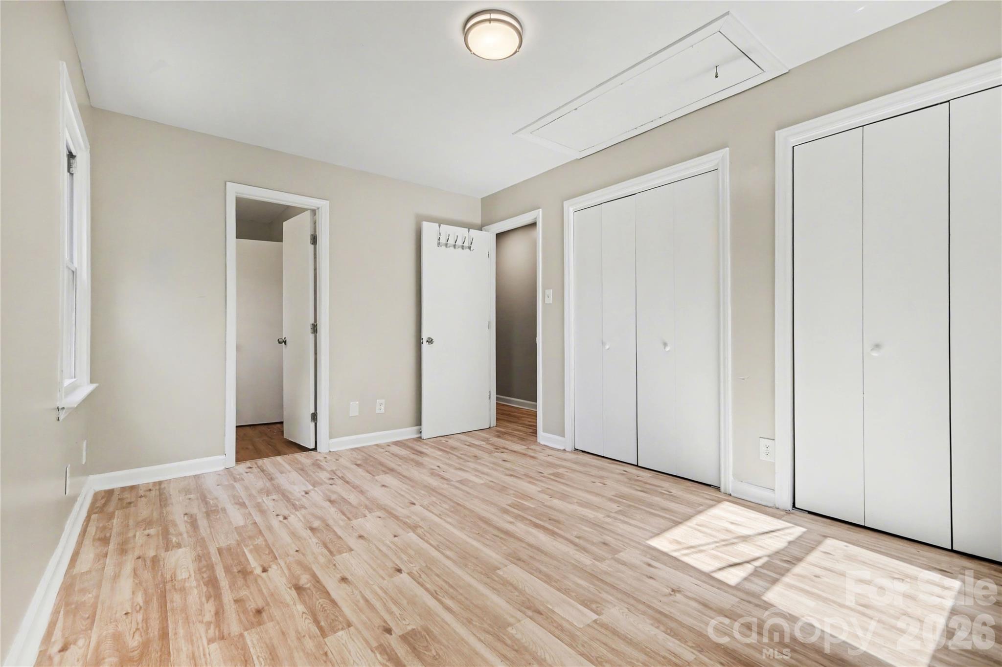5439 Kerry Lane — Charlotte