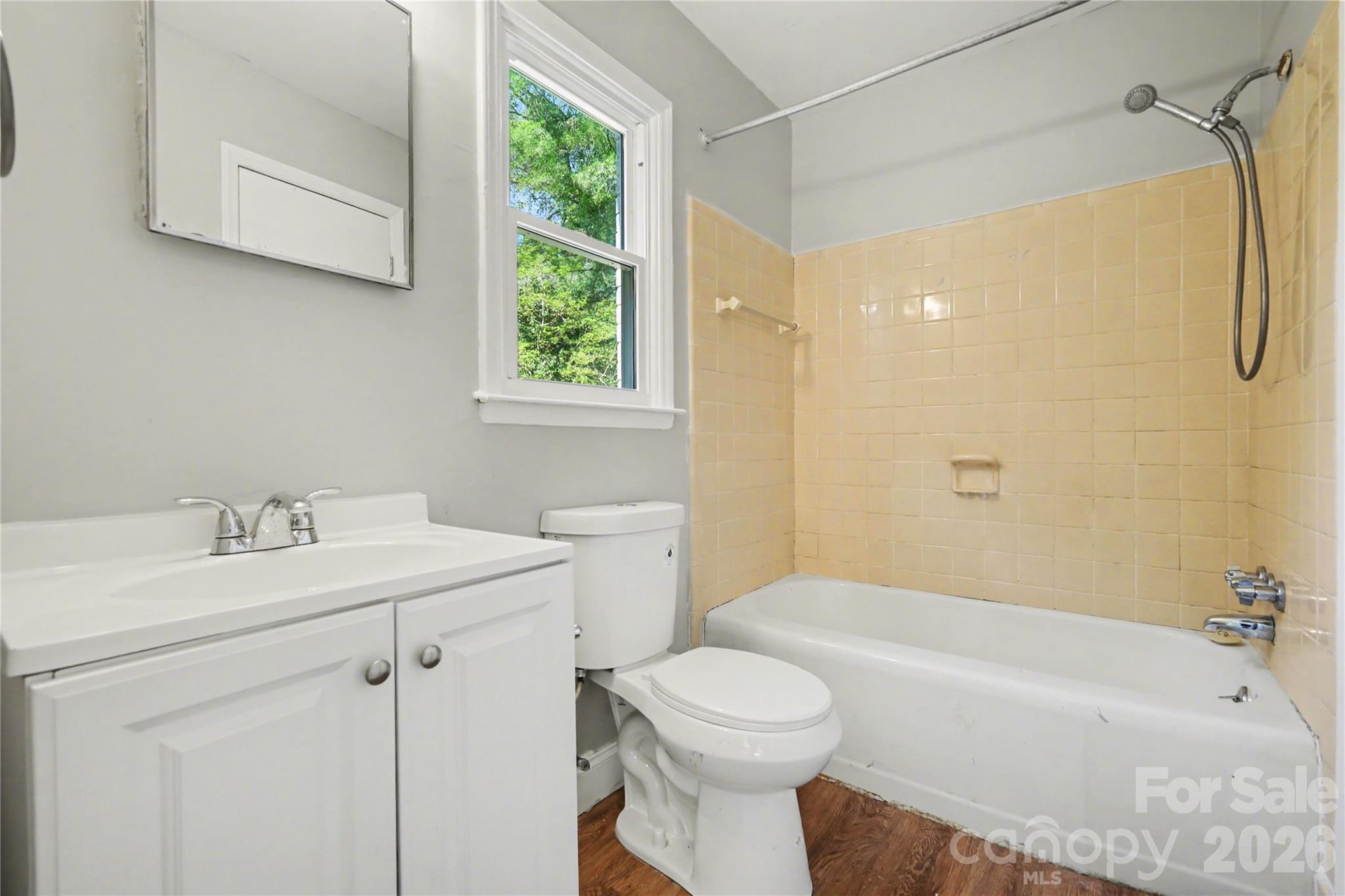 5439 Kerry Lane — Charlotte