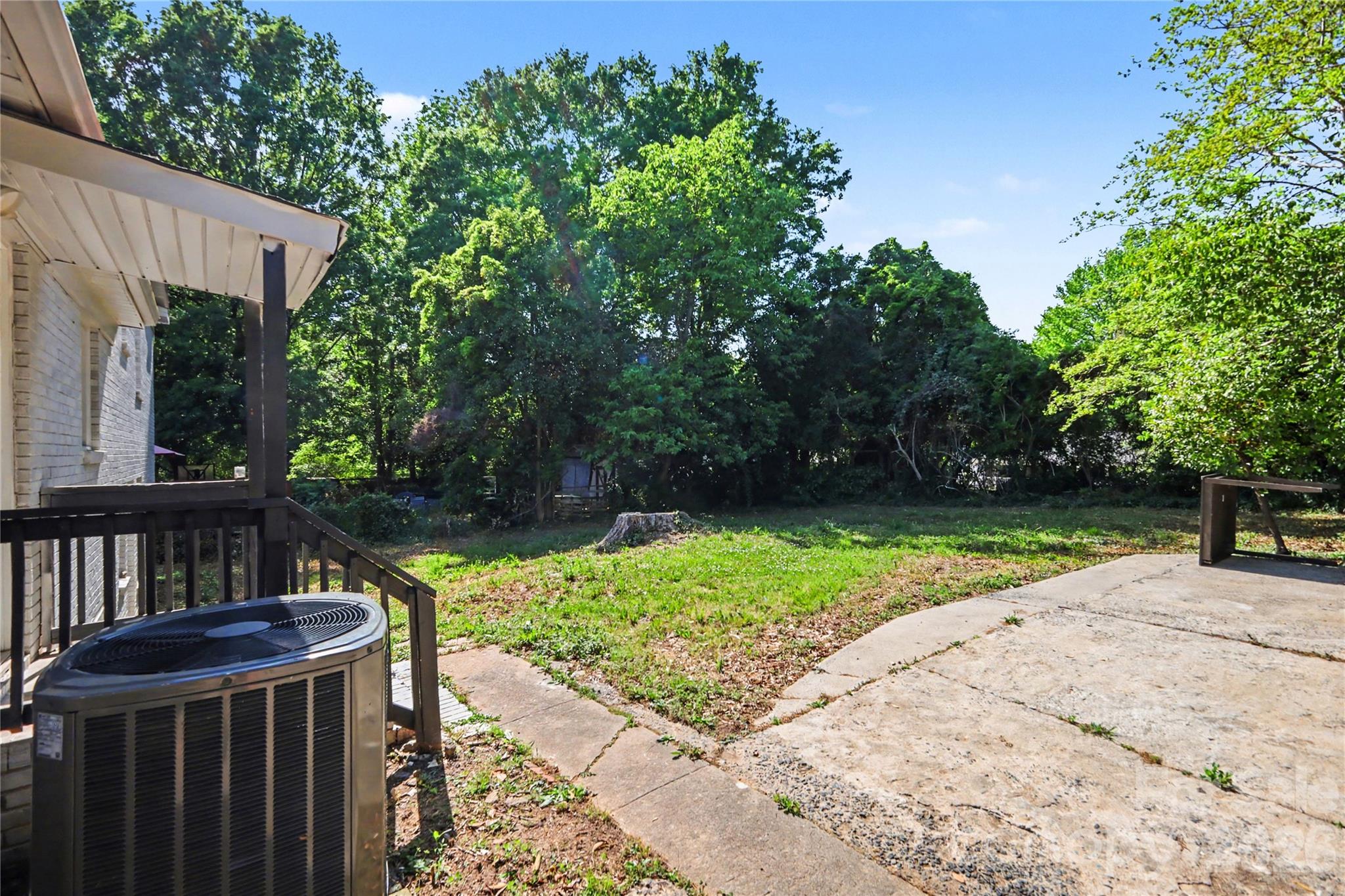 5439 Kerry Lane — Charlotte