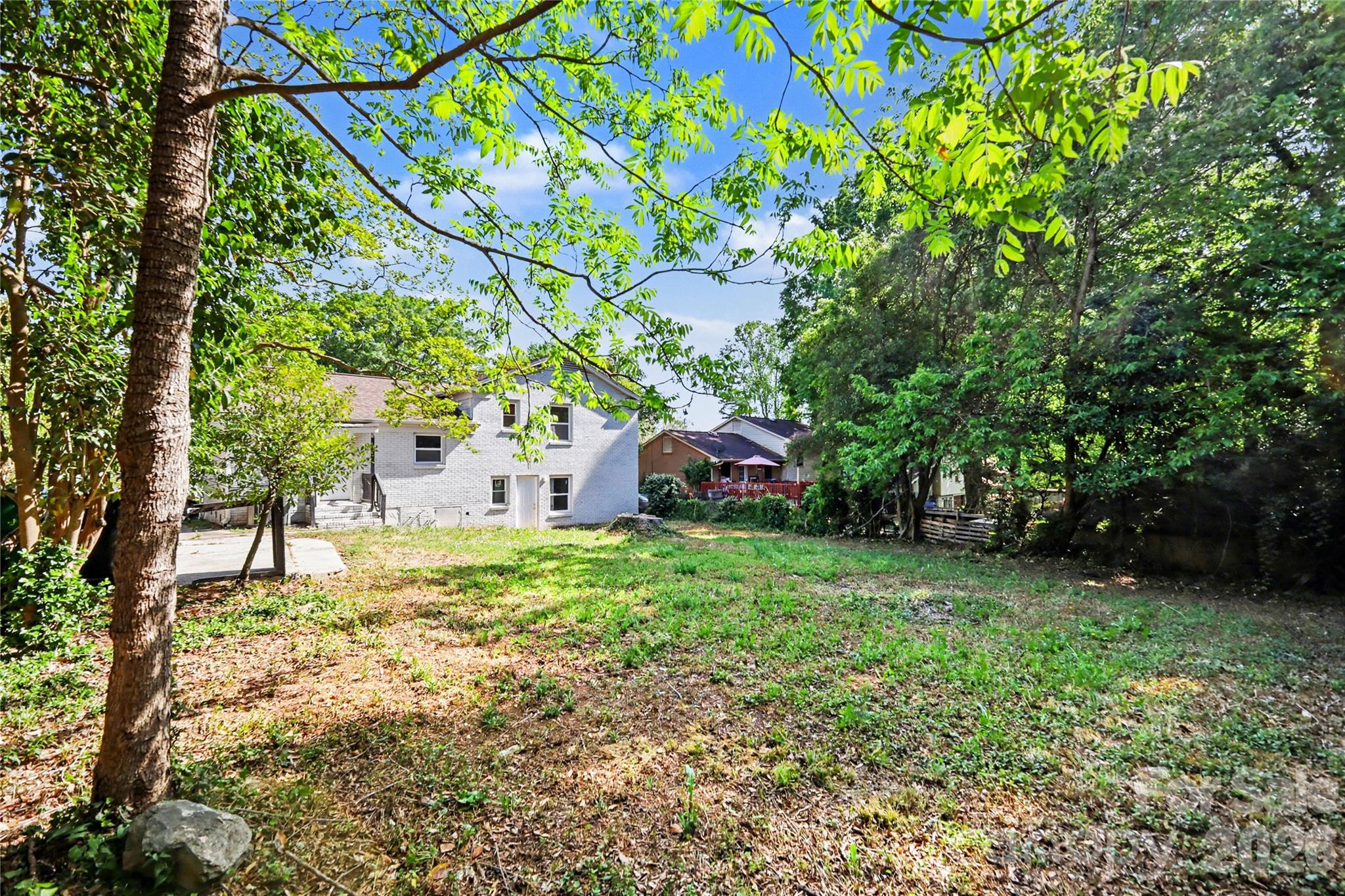 5439 Kerry Lane — Charlotte