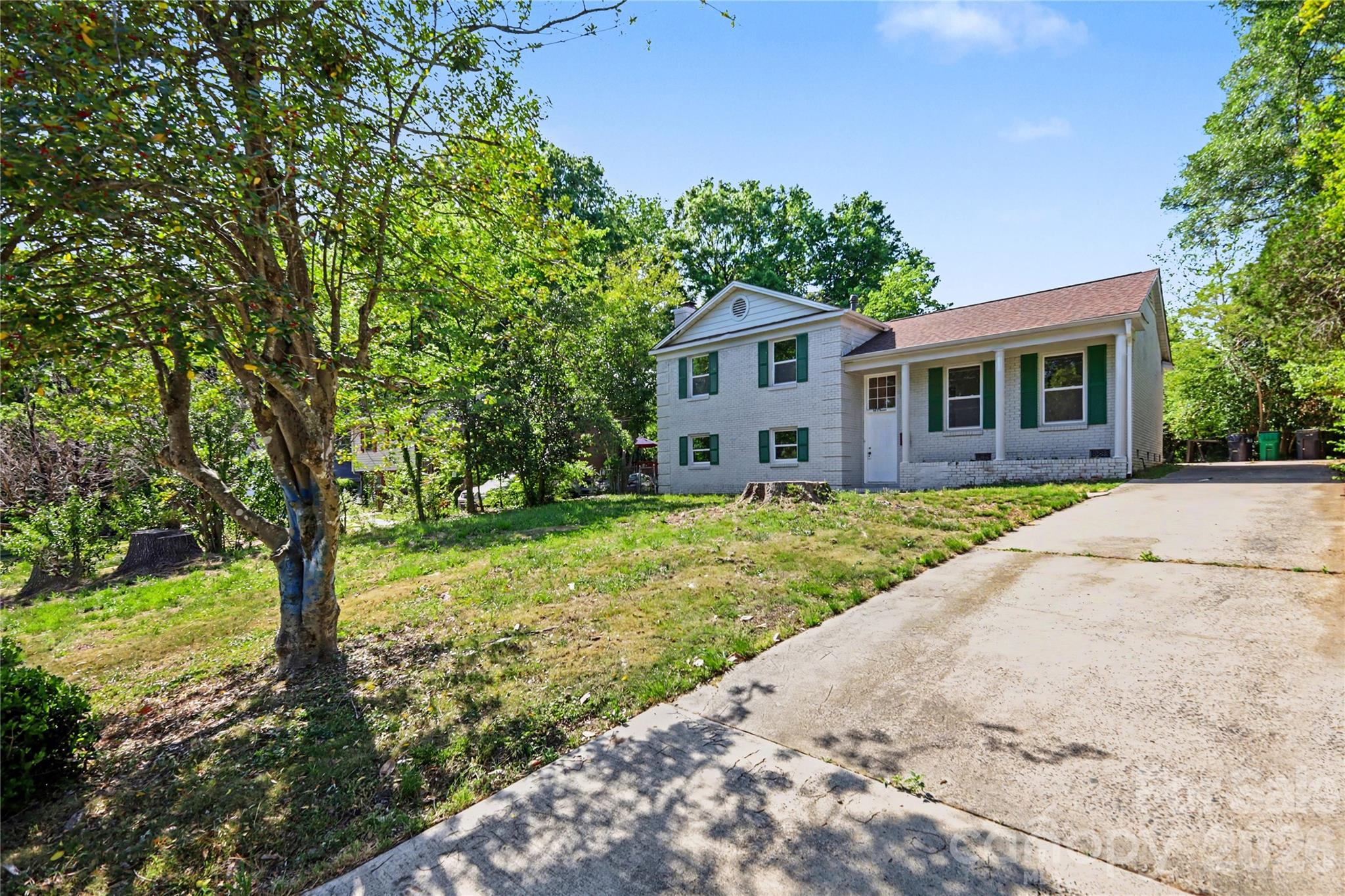5439 Kerry Lane — Charlotte