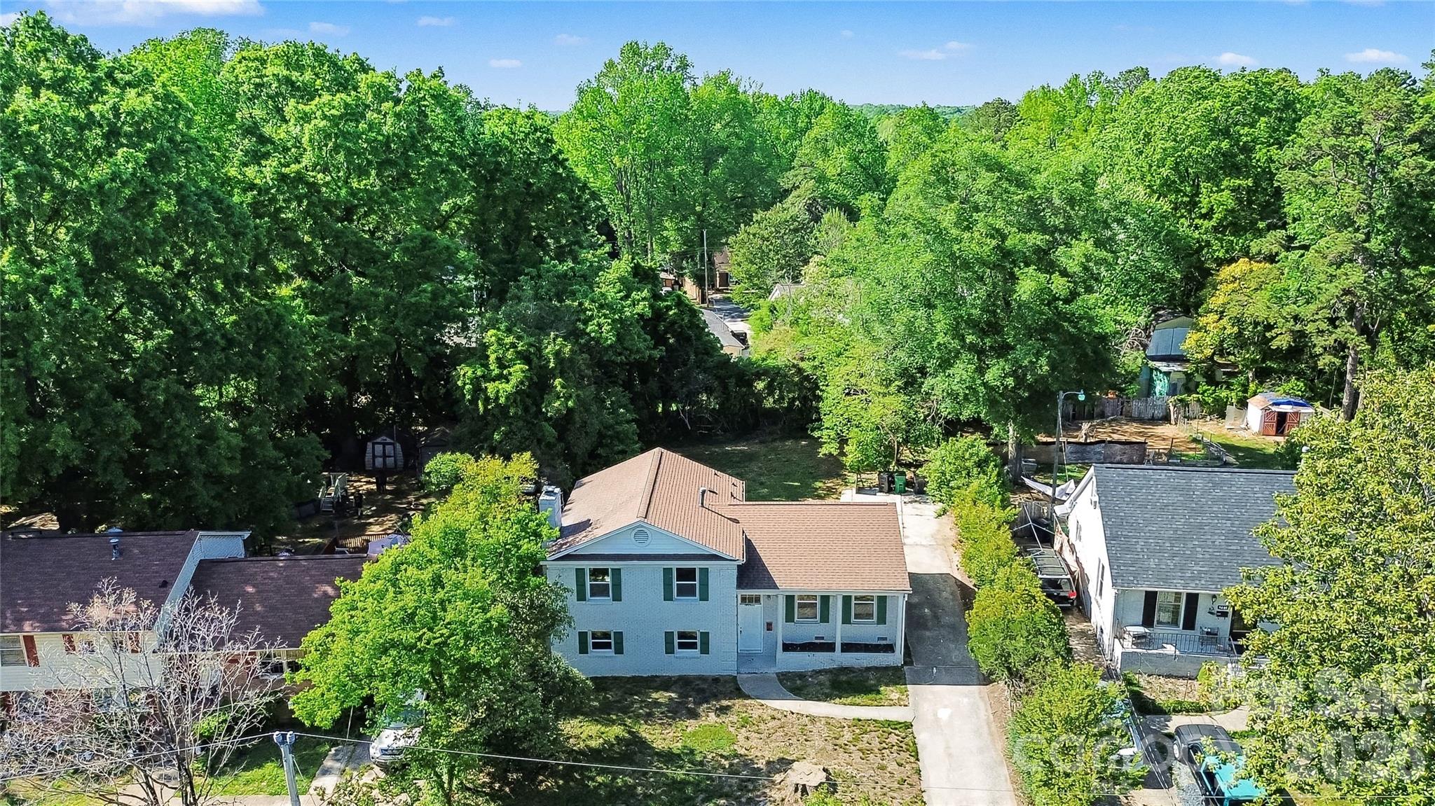 5439 Kerry Lane — Charlotte