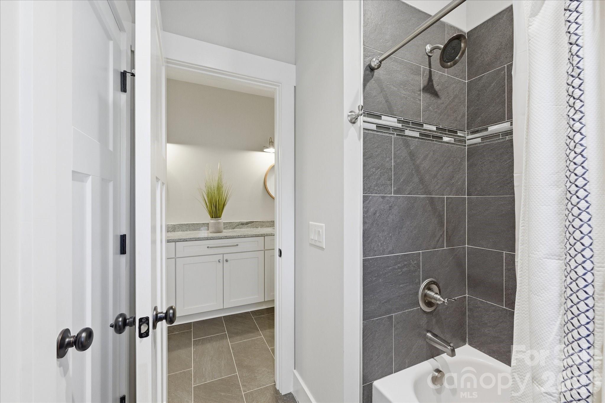 168 Tucker Road — Statesville