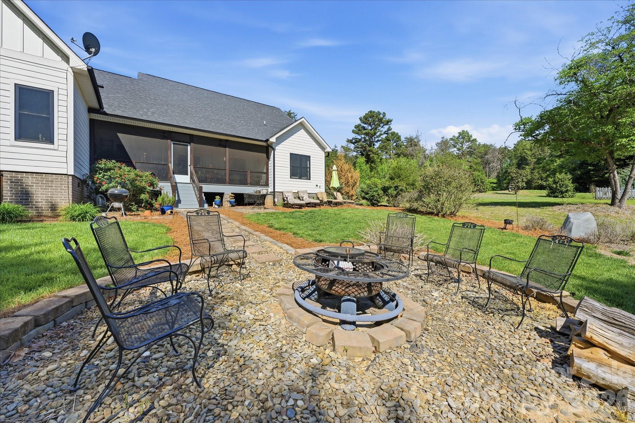 168 Tucker Road — Statesville