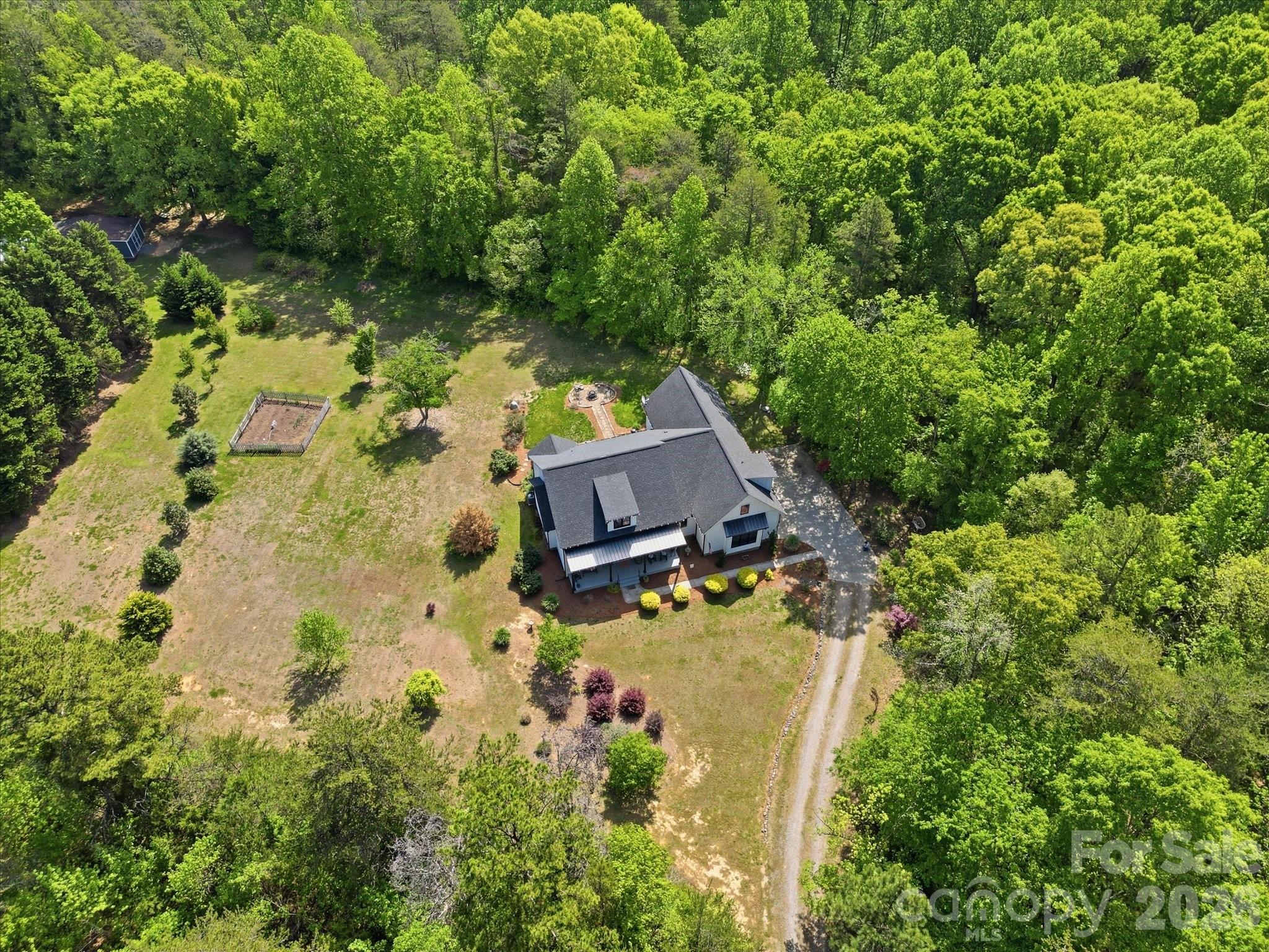168 Tucker Road — Statesville