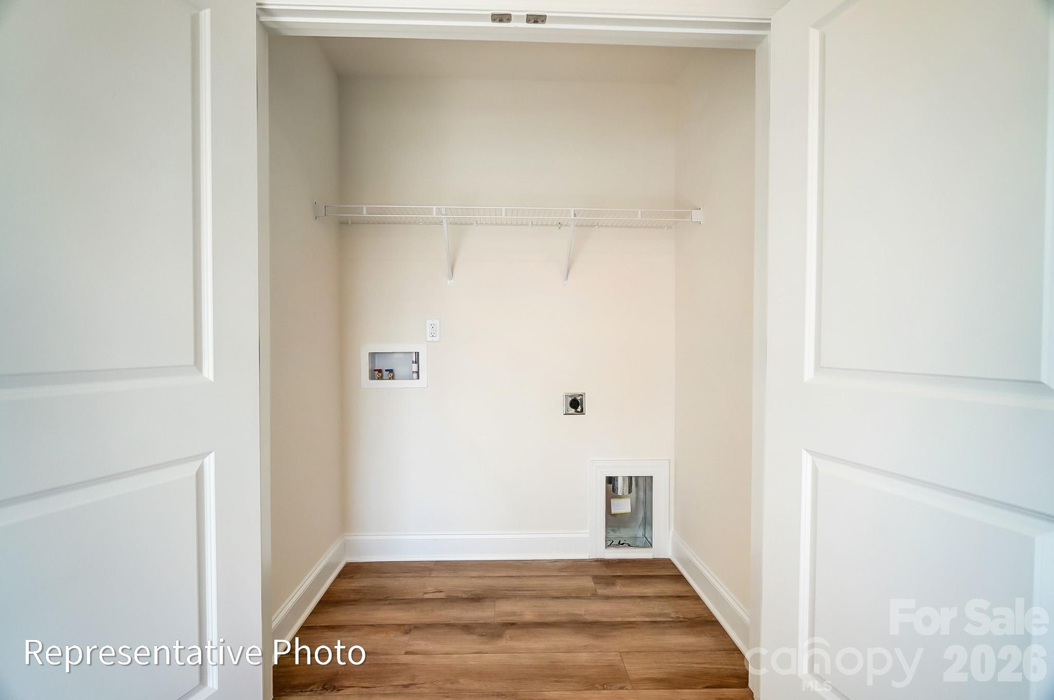 13127 Foxberry Road — Charlotte