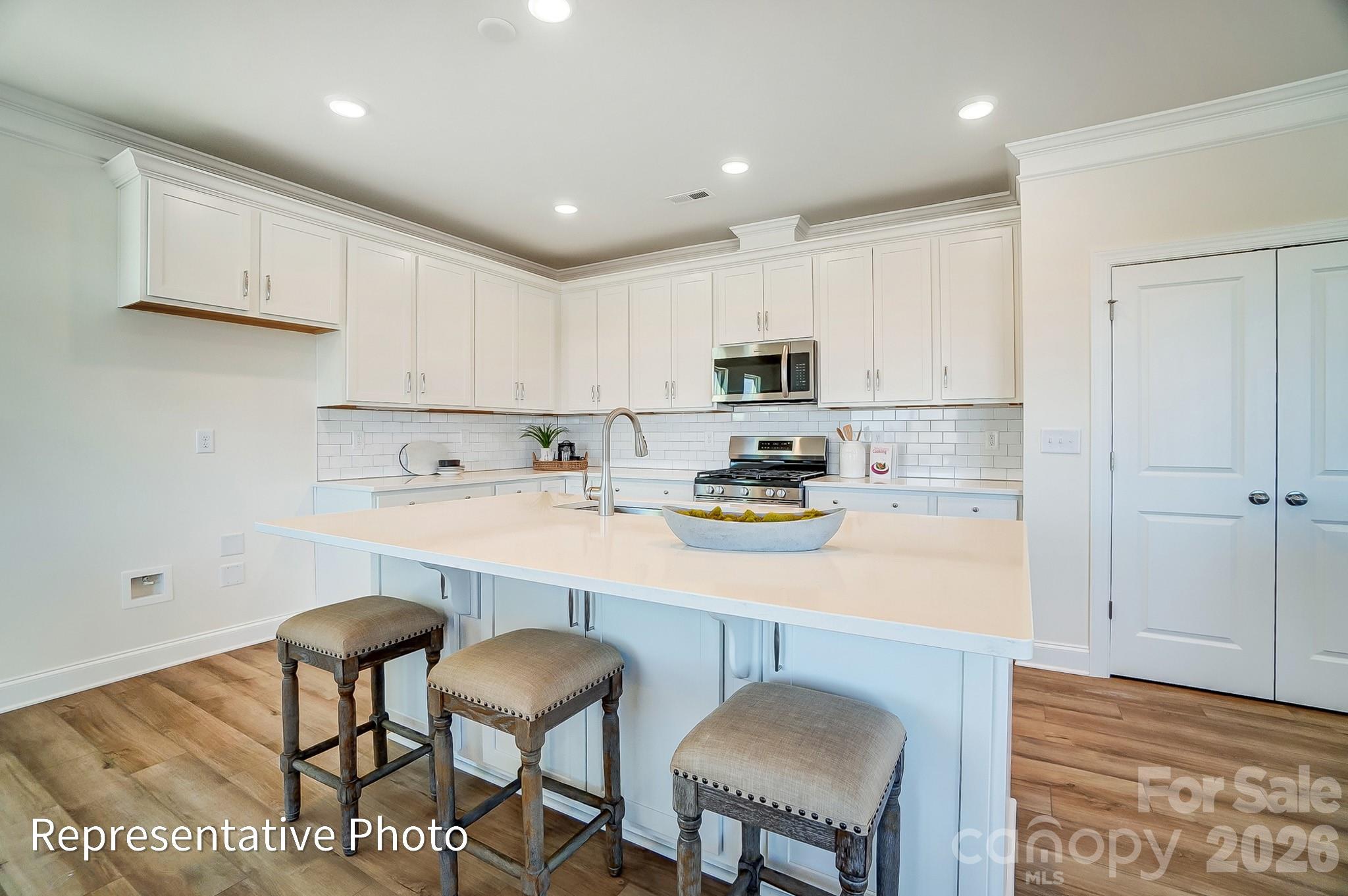 13127 Foxberry Road — Charlotte