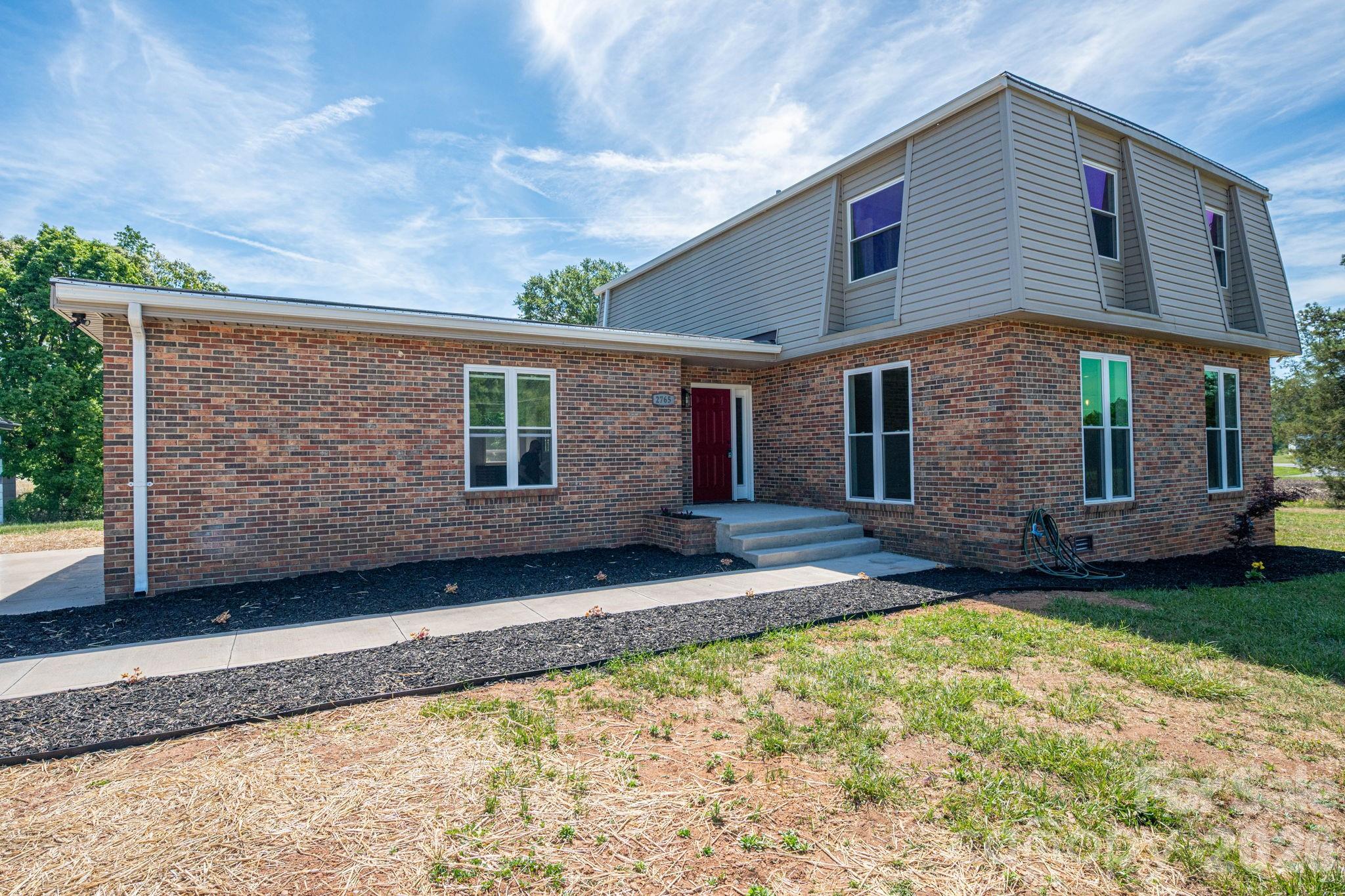 2765 S Lafayette Street — Shelby