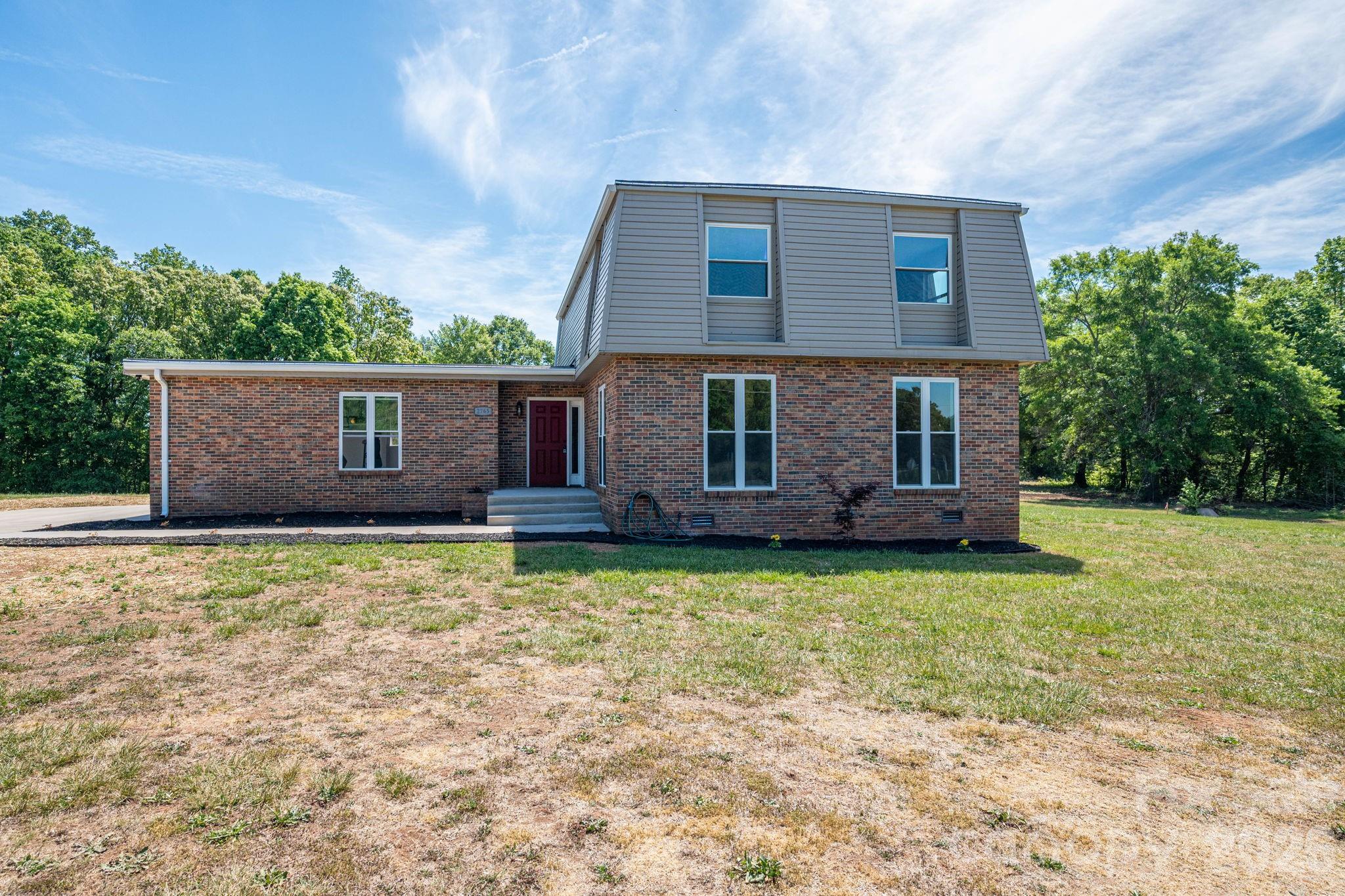 2765 S Lafayette Street — Shelby