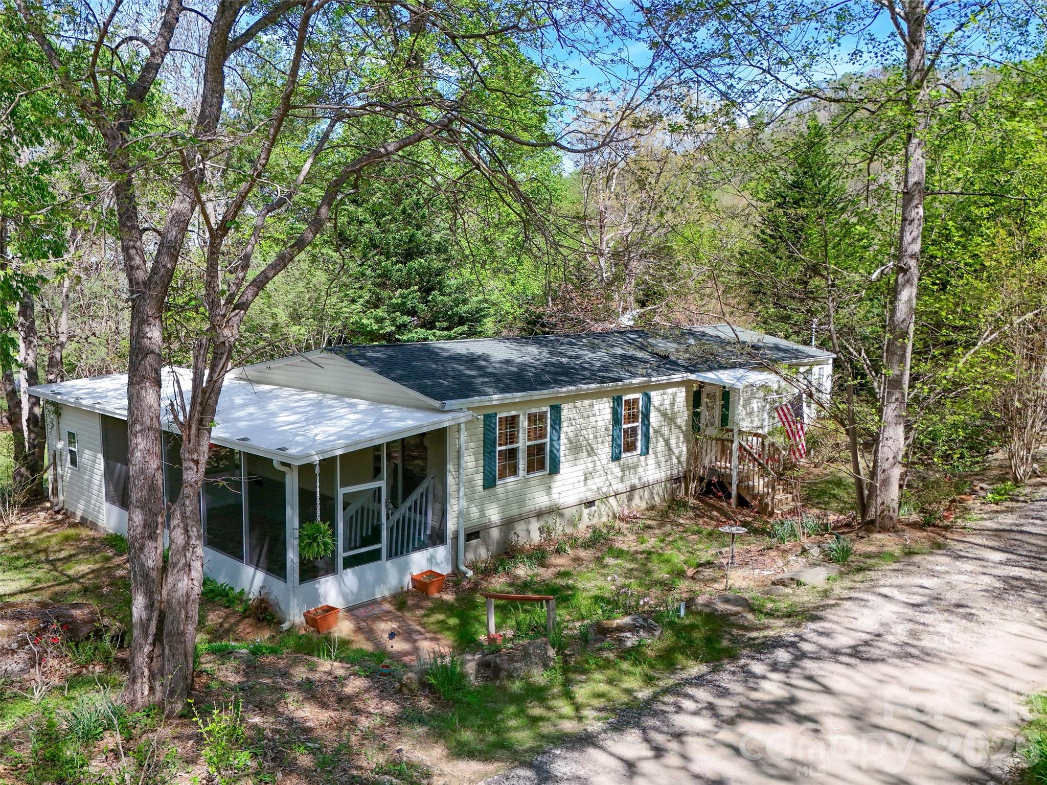 11 Rector Road — Weaverville