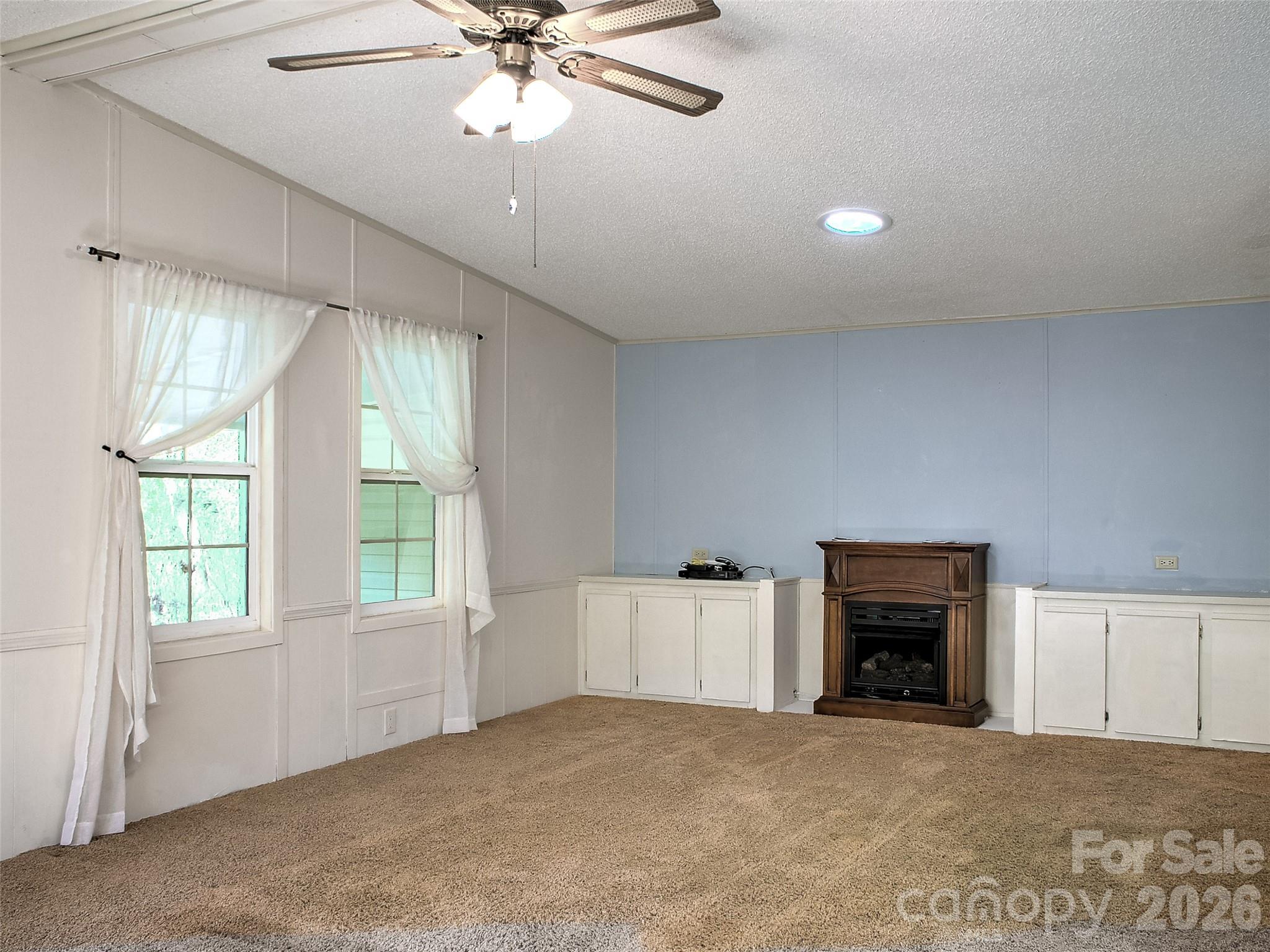 11 Rector Road — Weaverville