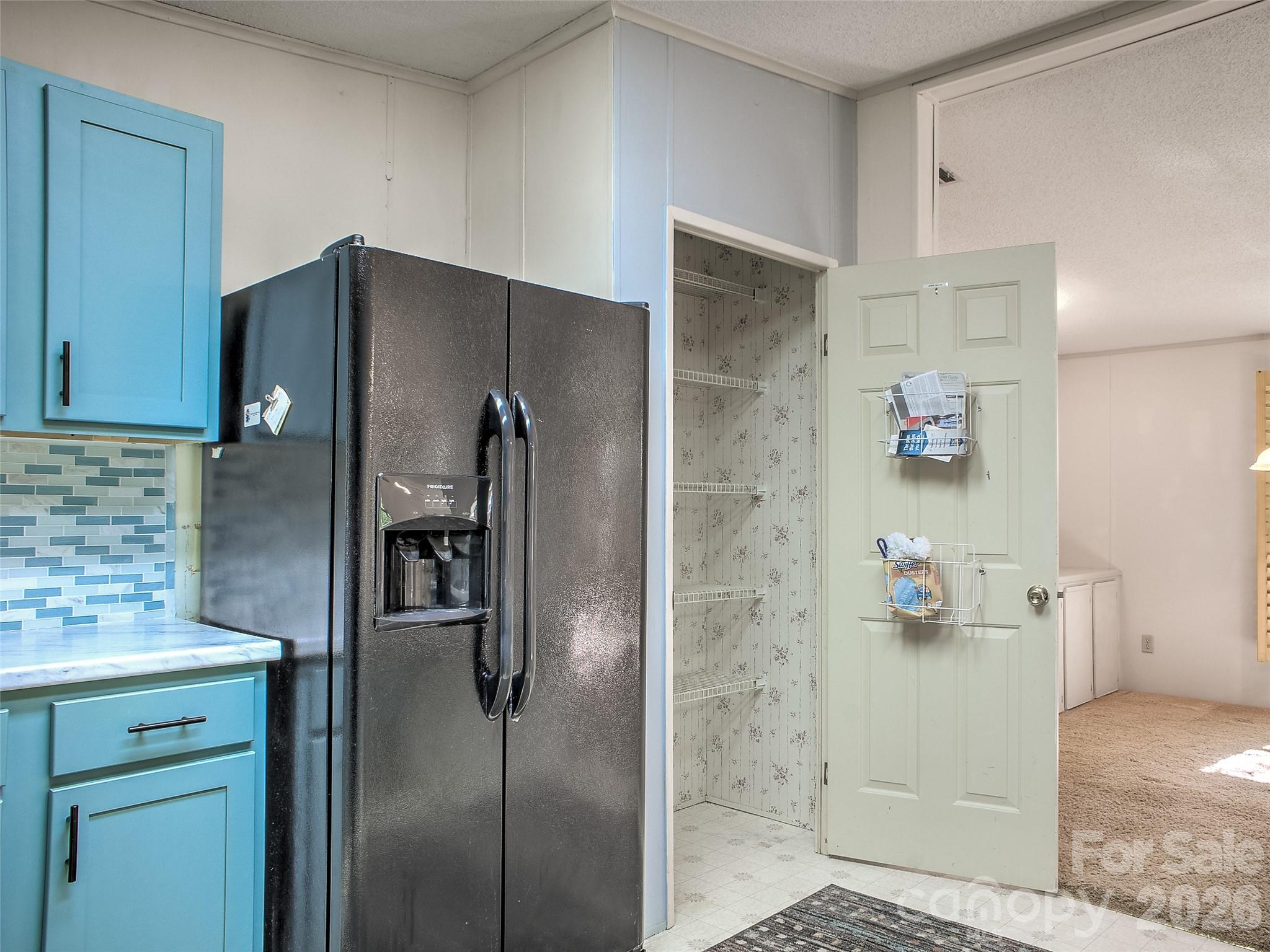 11 Rector Road — Weaverville